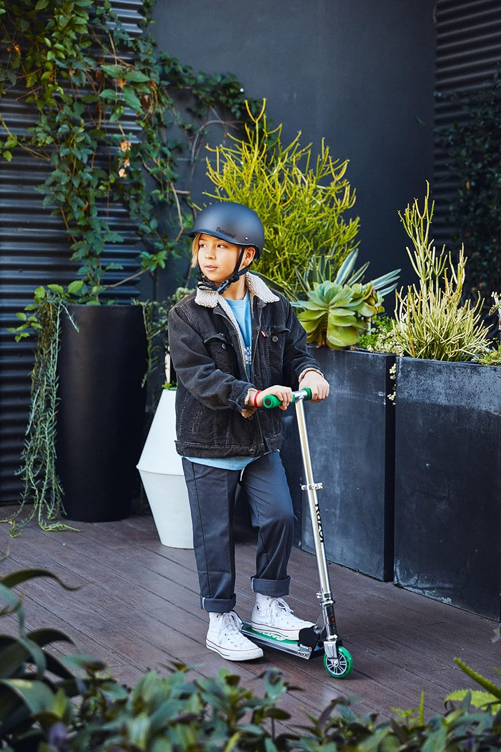 Razor a Kick Scooter for Kids - Lightweight, Foldable, Aluminum Frame, and Adjustable Handlebars image number 2