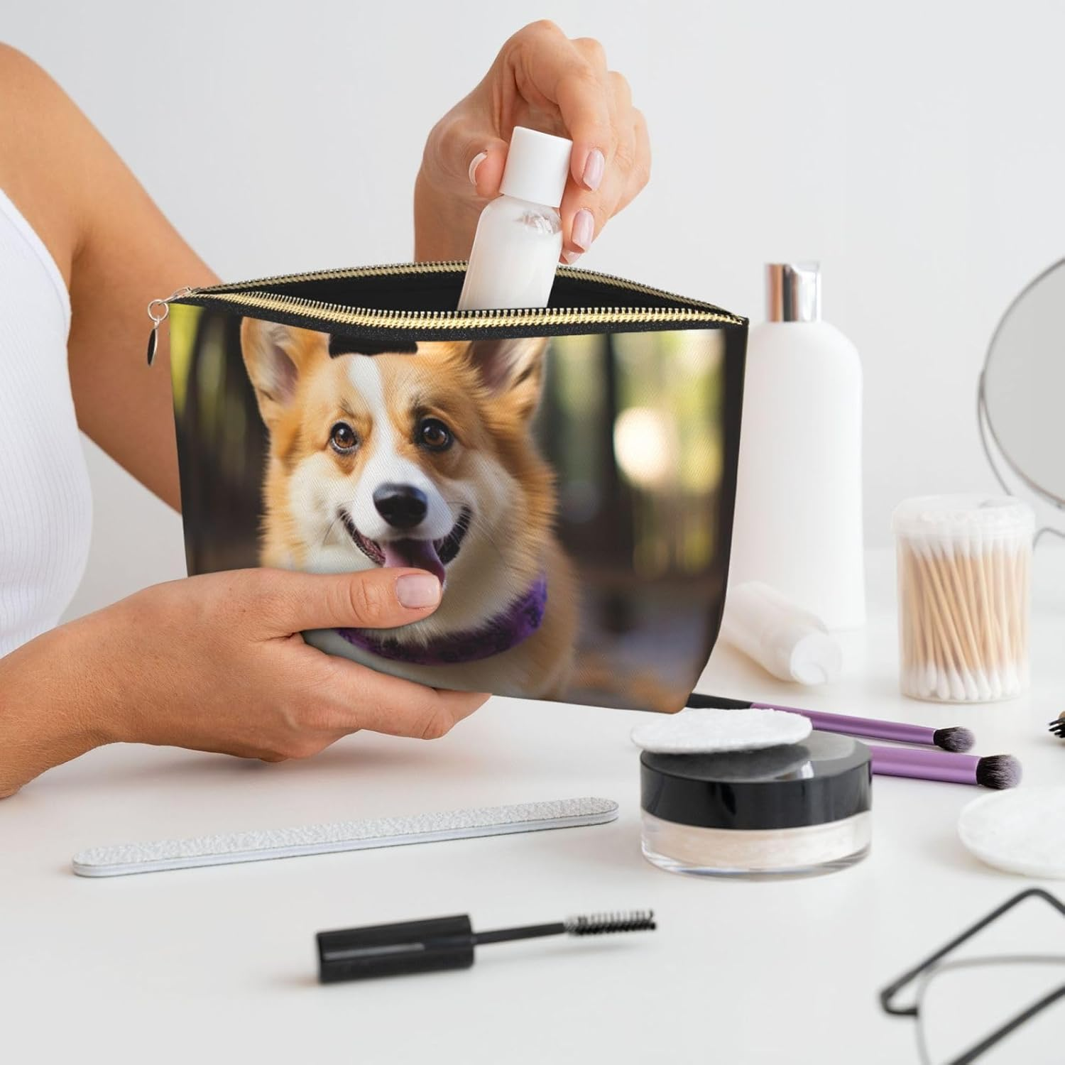 SDTYKHJ Large Capacity Makeup Bag for Women, Waterproof Portable Shaving Bag, Small Toiletry Bag, Dog, Corgi, Leather, Travel Cosmetic Organizer Bags, Gold, One Size image number 1