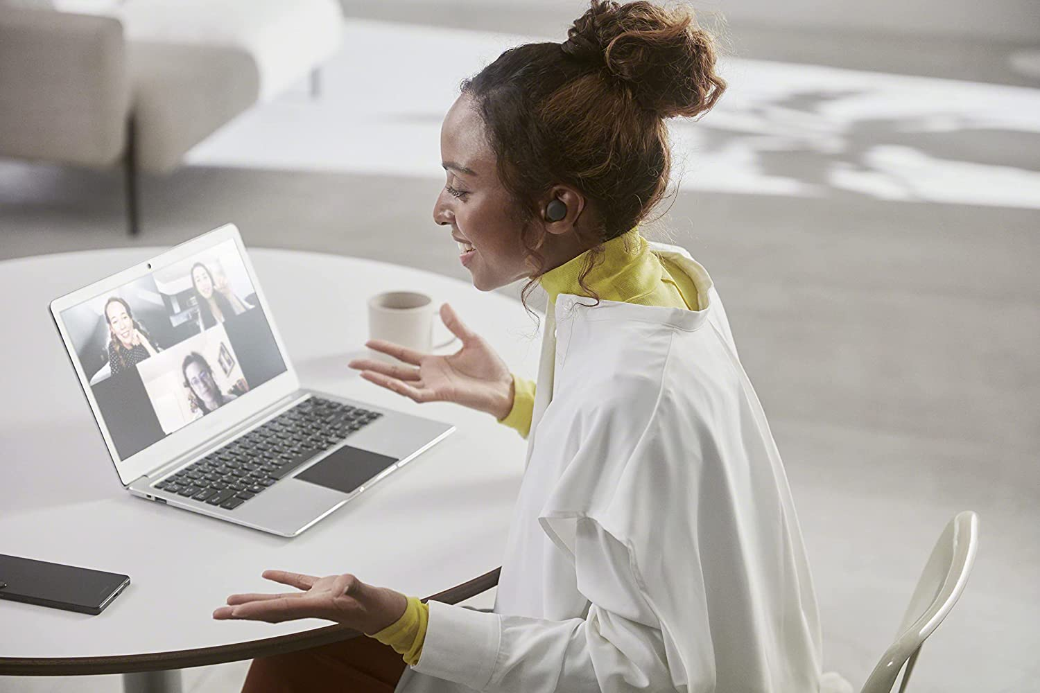 Sony Linkbuds S Truly Wireless Headphones, Noise Cancelling and Natural Ambient Sound, Clear Calls, Hi-Res Audio, Splash-Proof, 6Hrs Battery + 20Hrs Incl. Case, Quick Charge, Alexa Built-In - Black image number 5