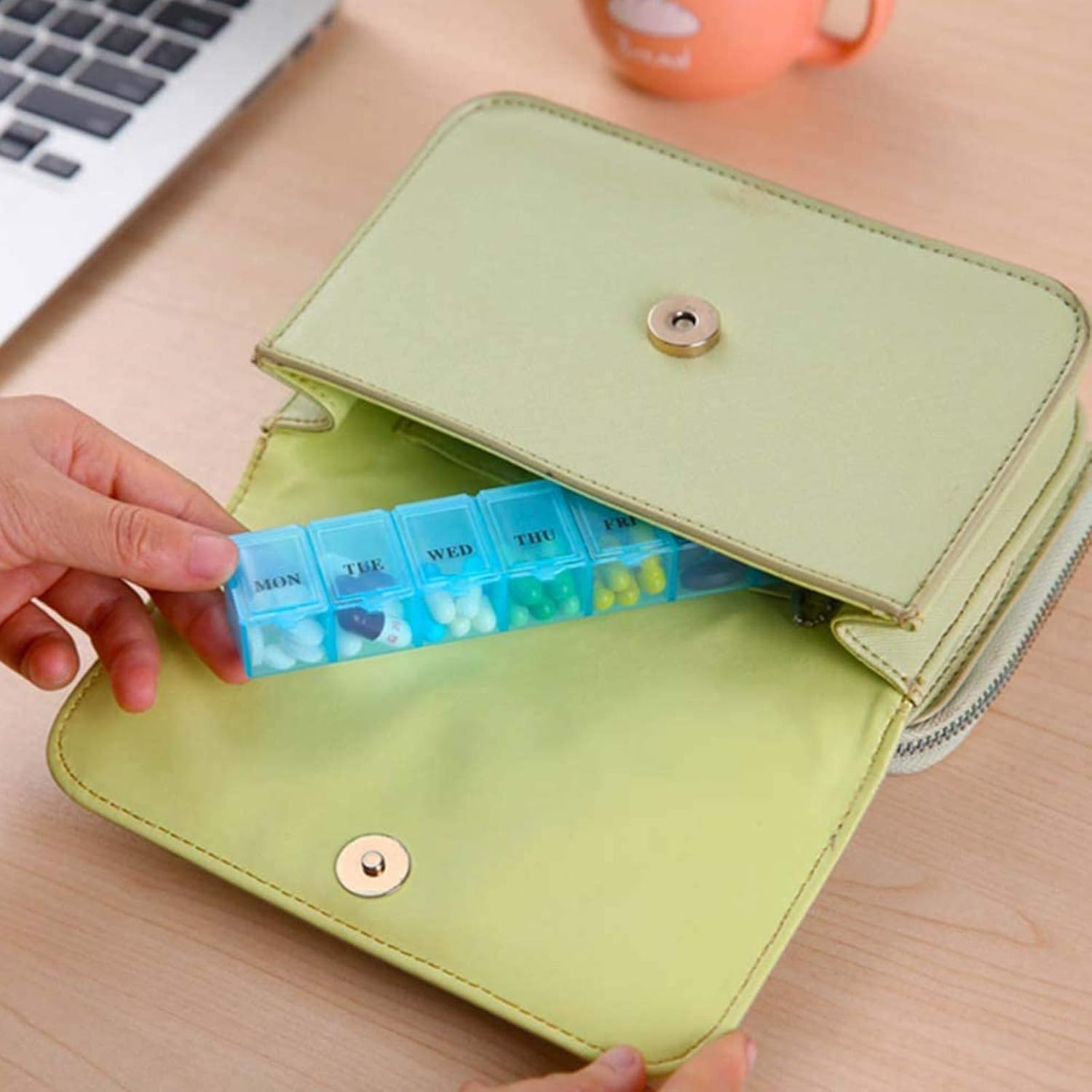 2 PCS Weekly Pill Organizer 7 Day Pill Box Organizer Medicine Box Tablet Dispenser Organiser Storage Case Portable Travel Pill Box Travel Medicine Organizer for Vitamin Fish Oil Supplements Medication