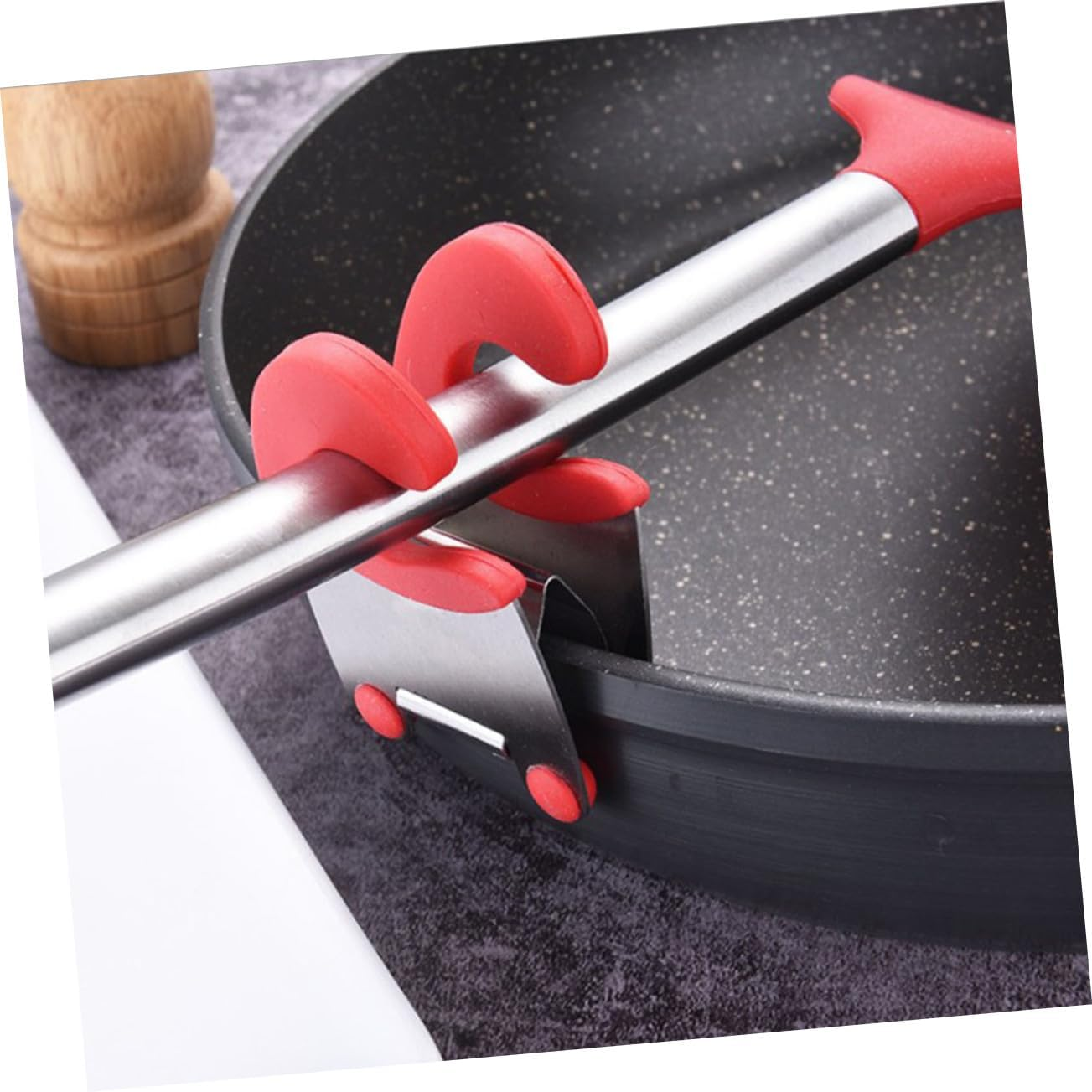 HOLIDYOYO 2Pcs Stainless Steel Pot Clip Spoon Rest Holder with Anti-Scald Rubber Grip Kitchen Utensil Stand for Cooking Pots and Spatulas Red Black image number 4