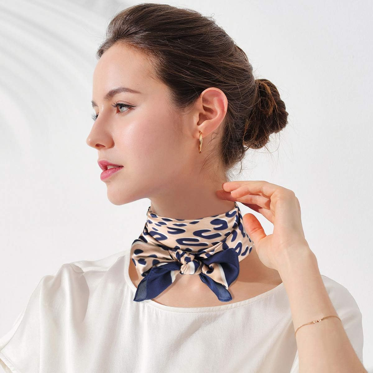 GERINLY Women Square Scarf Leopard Print Neckerchief Animal Pattern Satin Bandana Neck Wrap Silk Hair Accessory - Leopard image number 5