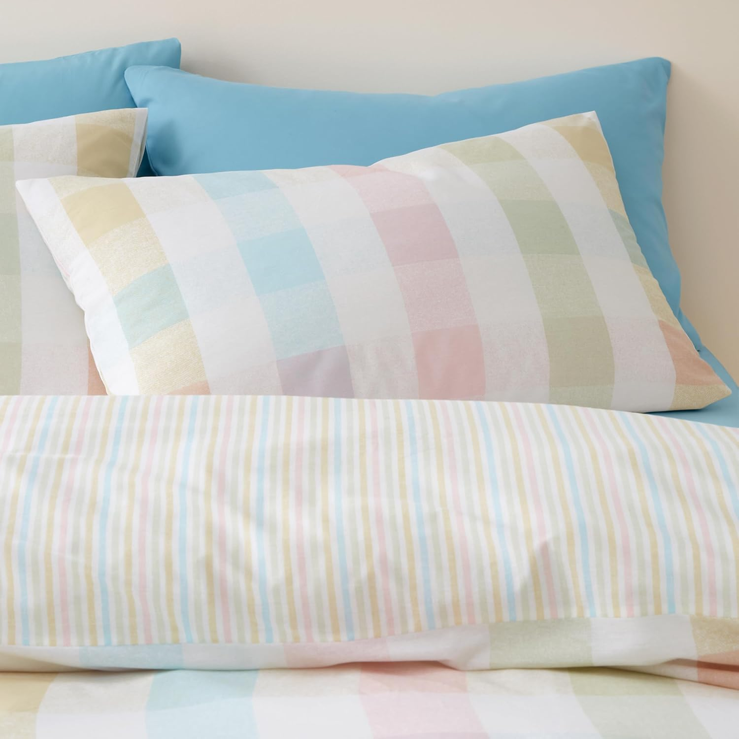 Catherine Lansfield Spring Check Reversible Single Duvet Cover Set with Pillowcase Pastel image number 2