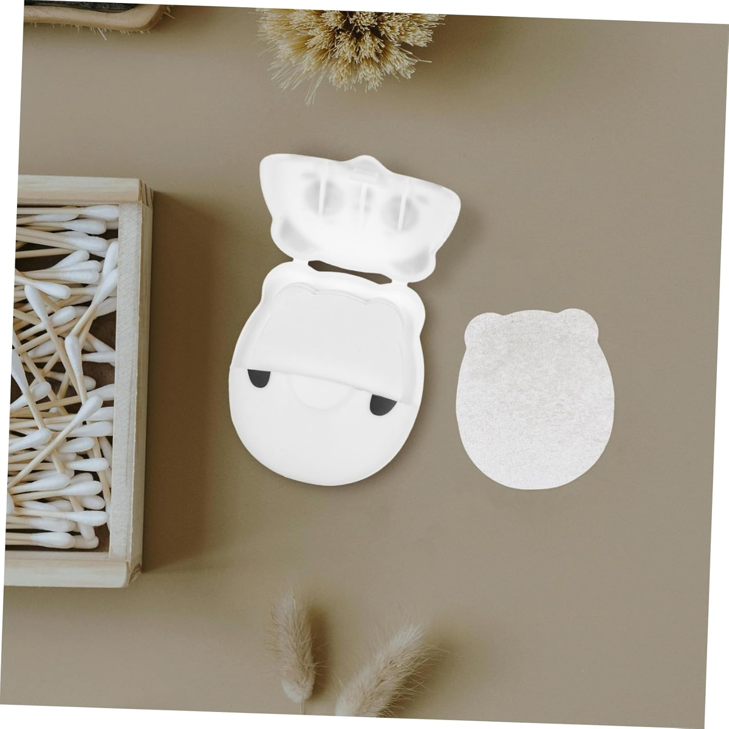 NAMOARLY Portable Disposable Soap Sheets for Hand Washing Mini Paper Soap Flakes for Travel and Camping image number 5