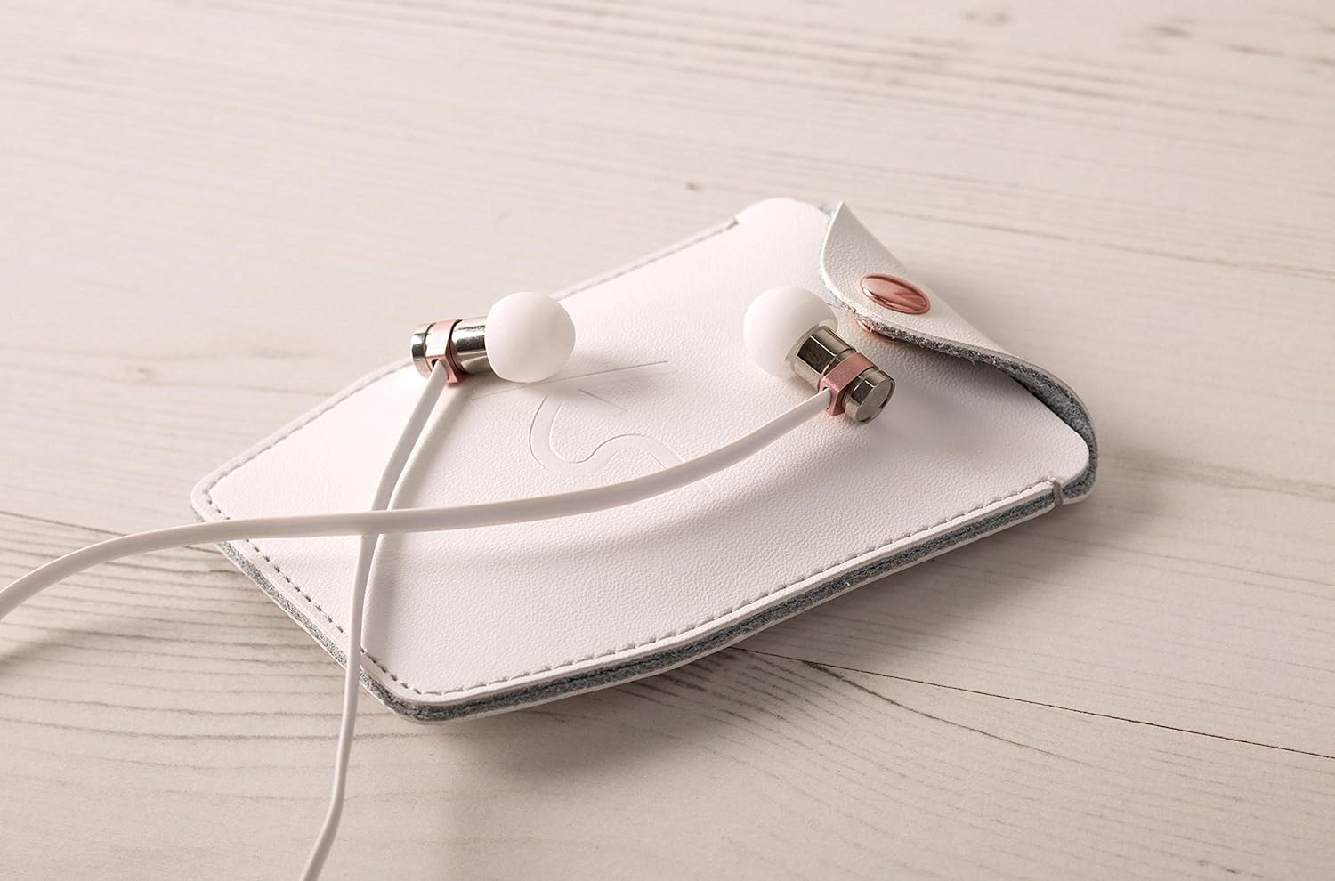 Kitsound Nova In-Ear Headphone with Microphone for Smartphones and Tablets - Rose Gold image number 5