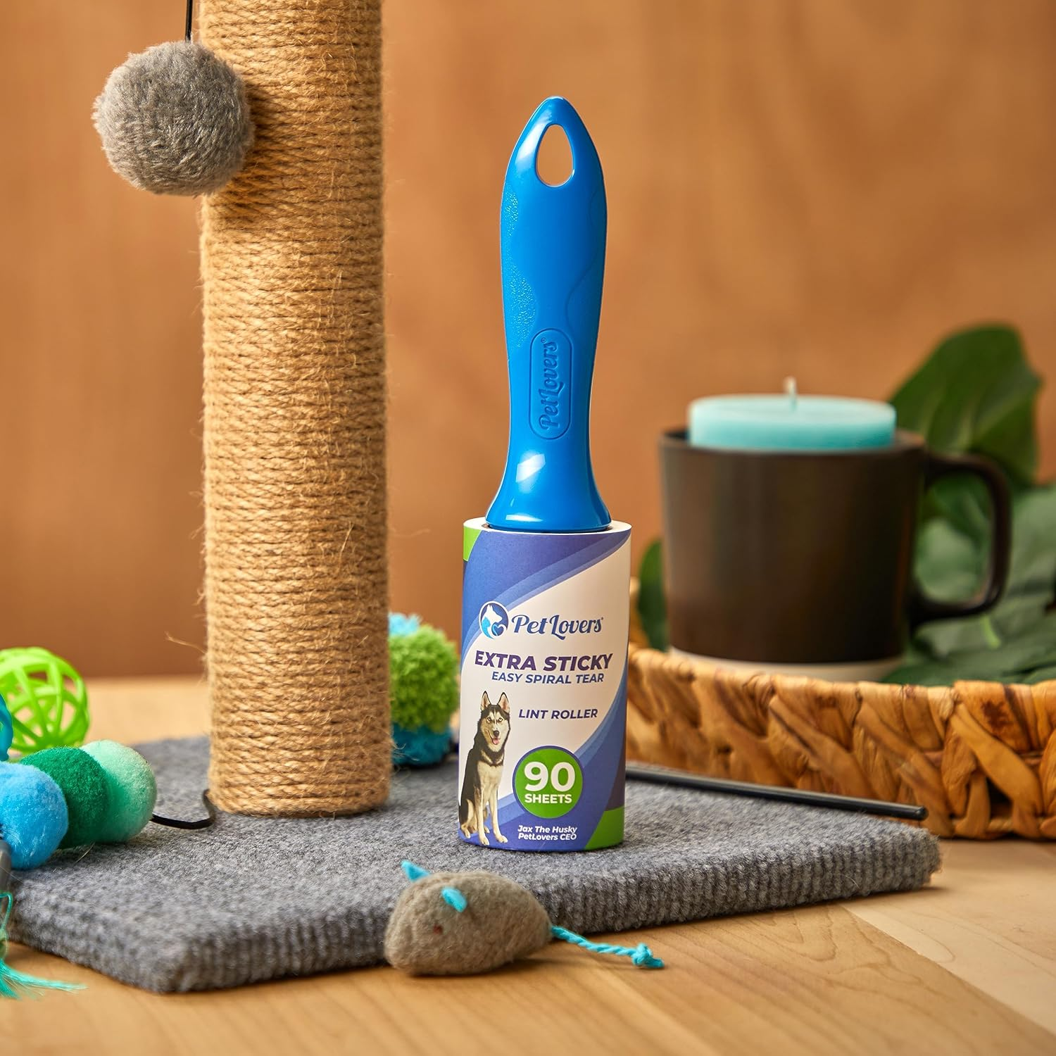 Petlovers Extra Sticky Lint Roller Single Unit 90 Sheets for Pet Hair Removal, Dog and Cat Lint Remover (1 Pack) image number 2