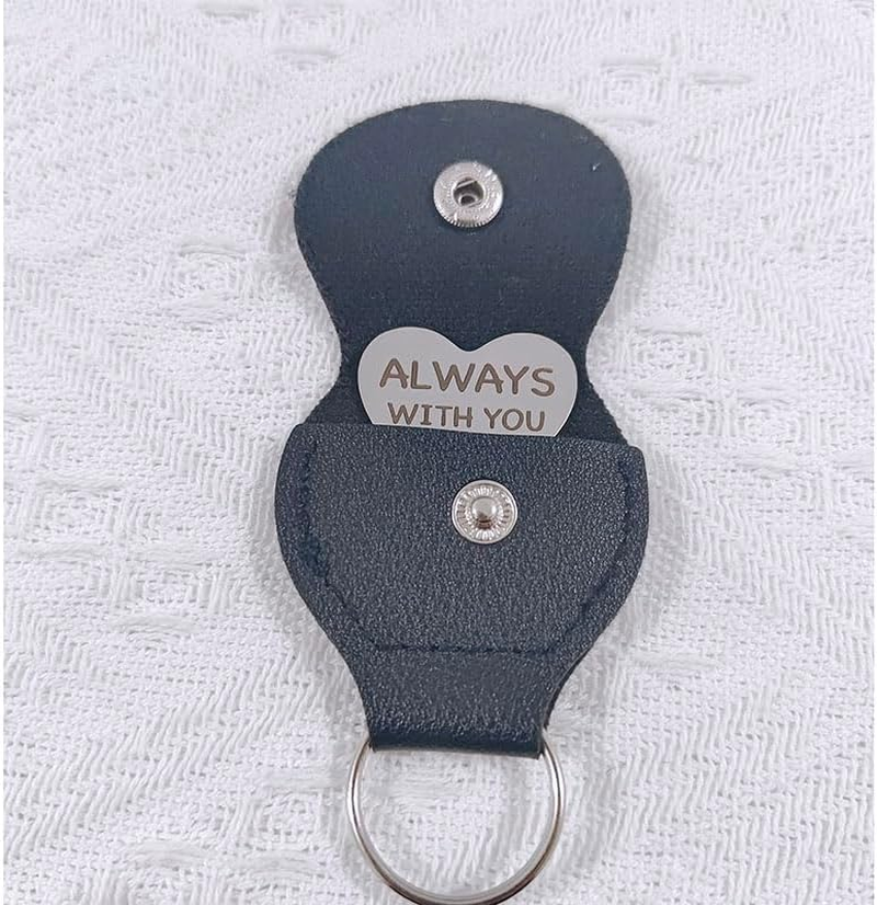 Long Distance Relationship Friendship Gifts for Women Men Heart Pocket Hug Token for Family Christmas Birthday Gifts for Couple Friends Hug Tokens Keepsake PU Leather Keychain - A Little Pocket Hug For When image number 7