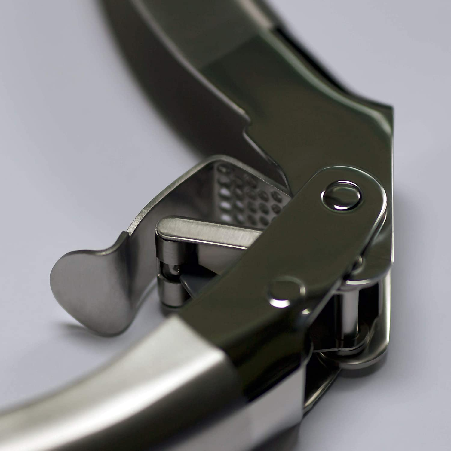 MANNKITCHEN Double Lever Assisted Garlic Press|Garlic Mincer&ndash; Built from Solid 304 Stainless Steel for Effortless Crushing and Durability image number 2