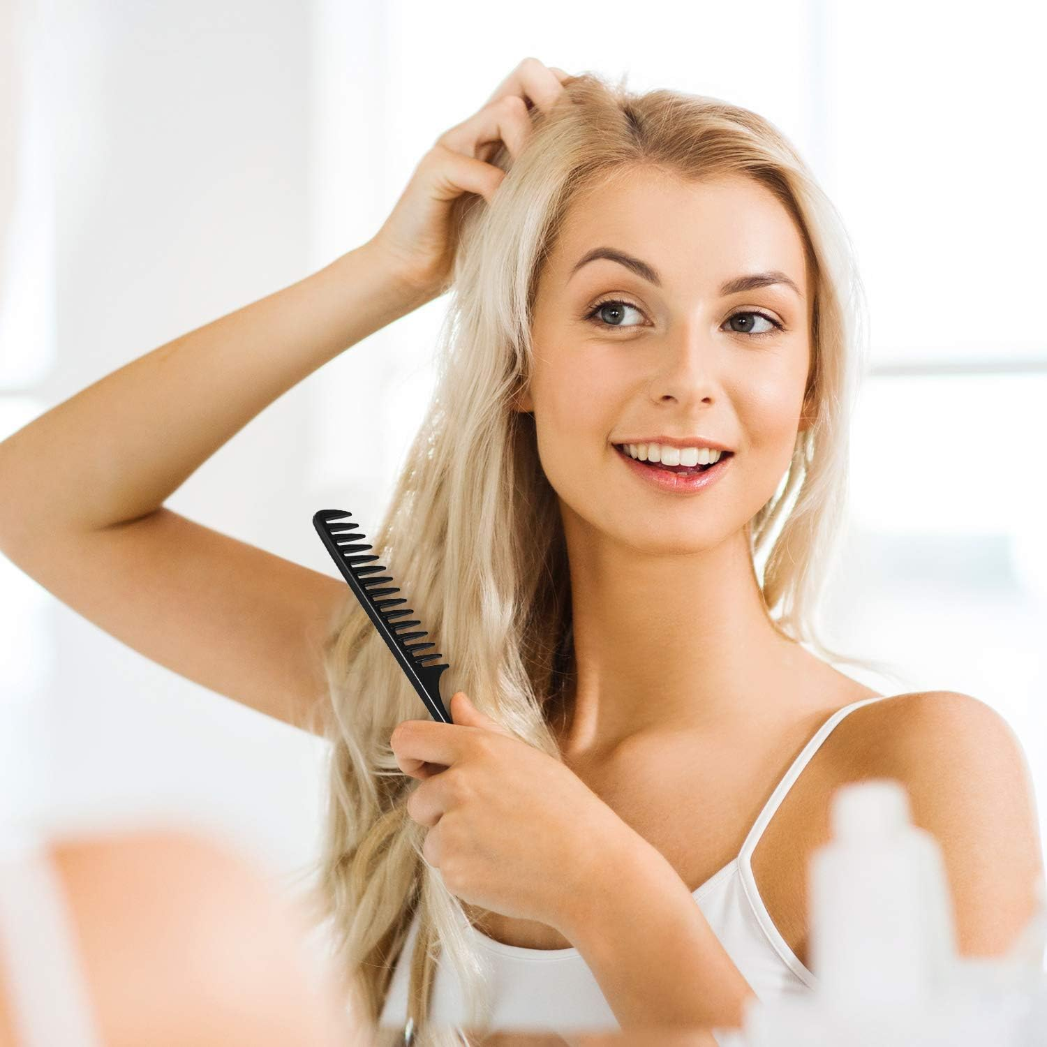 Leinuosen 3 Pack Wide Tooth Tail Combs, Black Carbon Fiber Teasing Salon Back Styling Comb anti Static Heat Resistant, Suitable for All Kinds of Hair image number 2