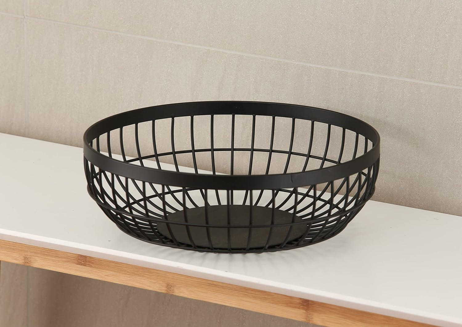 L.T. Williams Fruit Bowl round Black image number 2