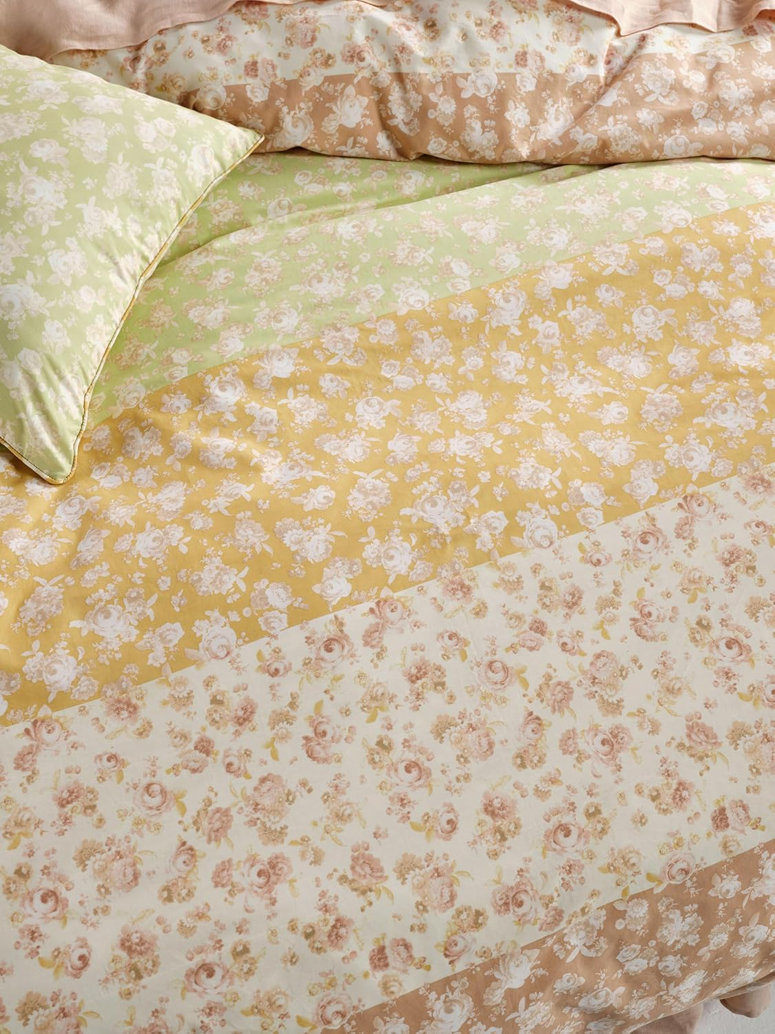 Linen House Shania Honey Quilt Cover Set, King Bed image number 5