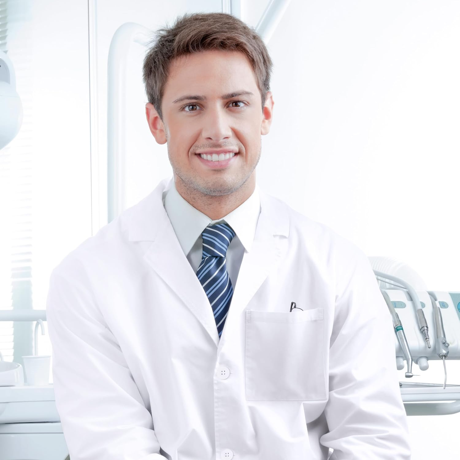 NY Threads Professional Lab Coat for Men, Full Sleeve Poly Cotton Long Medical Coat image number 6