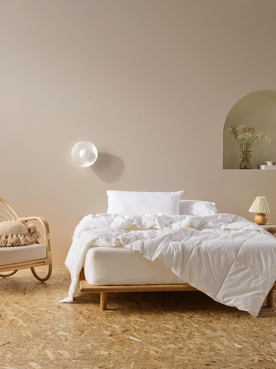 Linen House 50 Duck/50 Feather 600 GSM Duck down Pillow, Standard image number 3