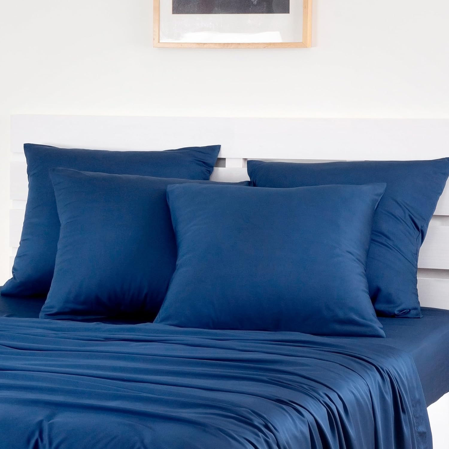 Bambaw Bamboo Pillowcases 65 X 65 Cm, Pack of 2, Sustainable Bamboo Fibres, Anti-Allergy Bed Linen, Cuddly and Heat Regulating Pillowcase Winter and Summer (Navy Blue)