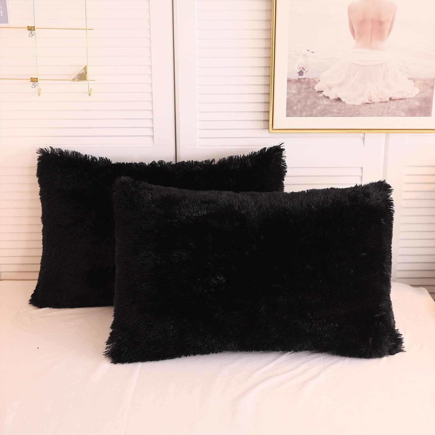 Xege Faux Fur Throw Pillow Cases, Plush Shaggy Ultra Soft Pillow Covers, Fluffy Crystal Velvet Decorative Pillowcases, Furry Fuzzy Pillow Shams Zipper Closure, Set of 2(Standard, Black Ombre)