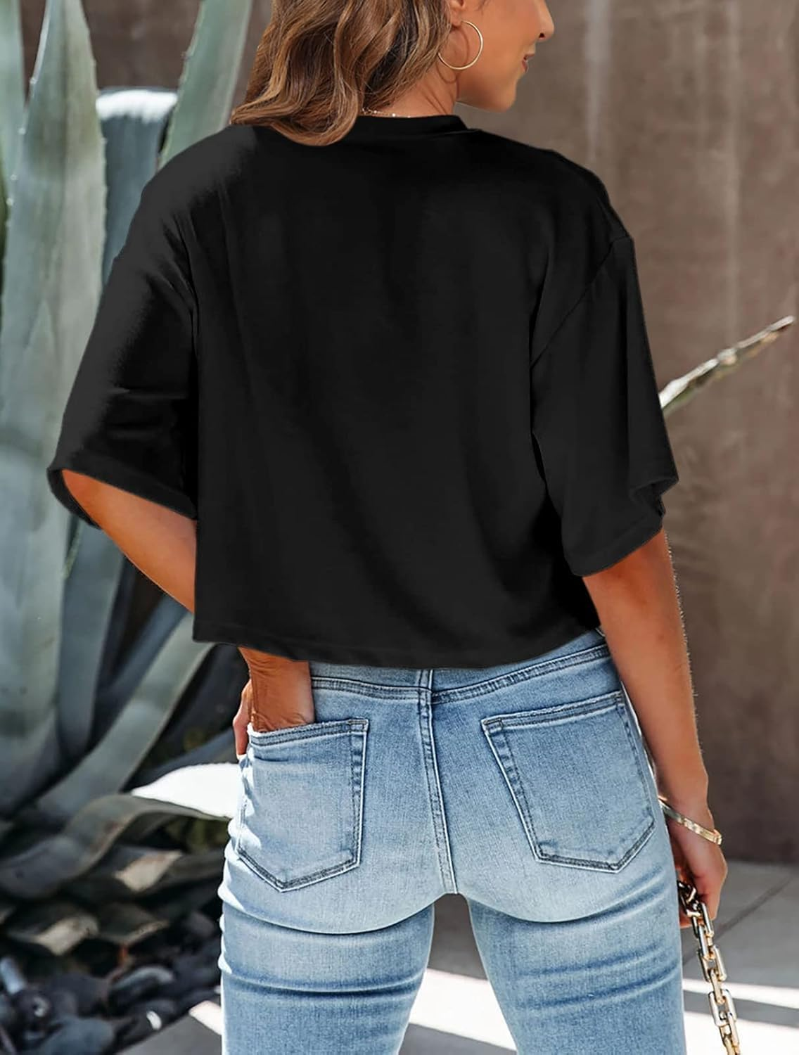 Fisoew Women Half Sleeve Cropped T-Shirts Drop Shoulder round Neck Crop Tops Casual Summer Solid Color Basic Tees image number 4