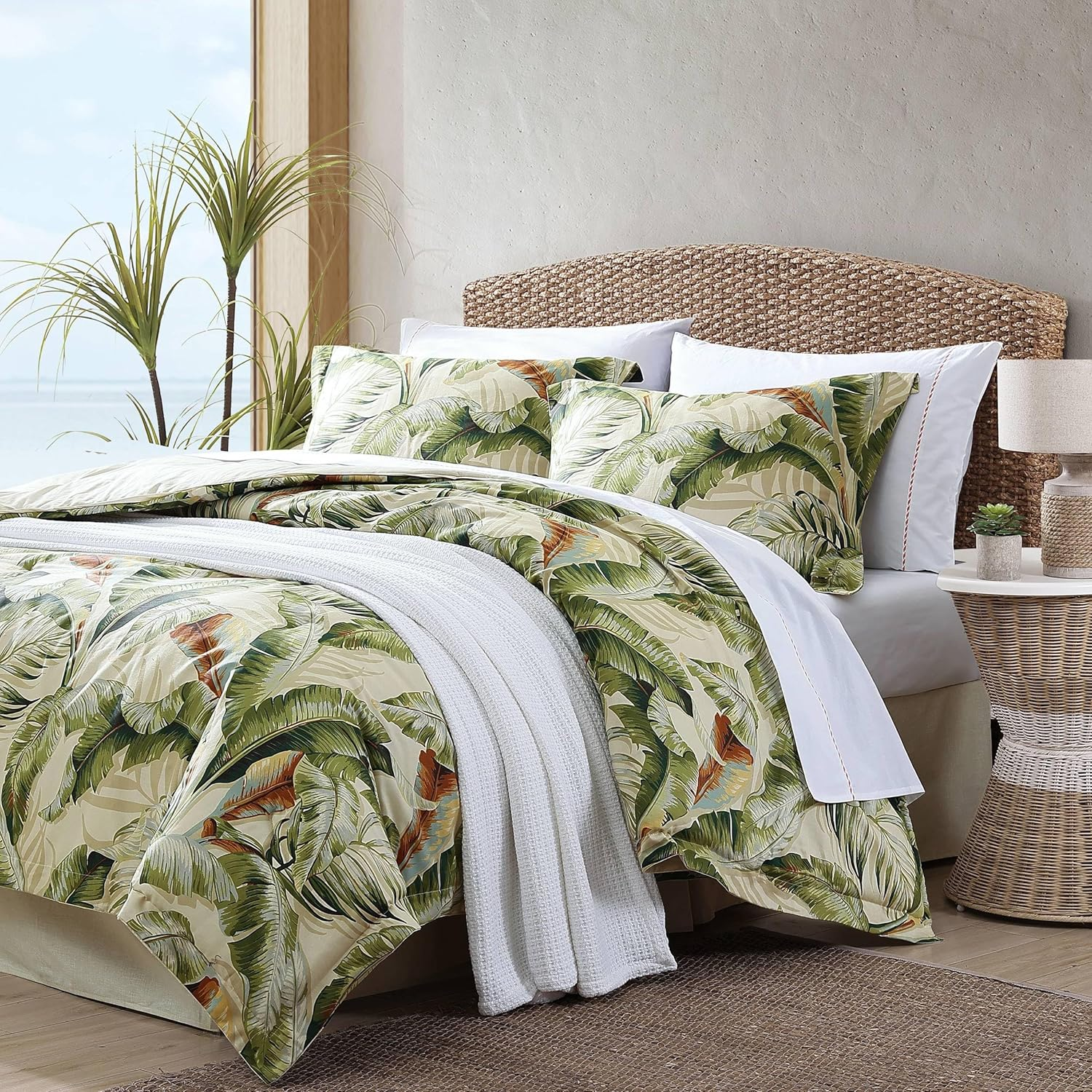 Tommy Bahama - California King Comforter Set, Cotton Sateen Bedding with Matching Shams & Bedskirt, Home Decor for All Seasons (Palmiers Green, California King) image number 2