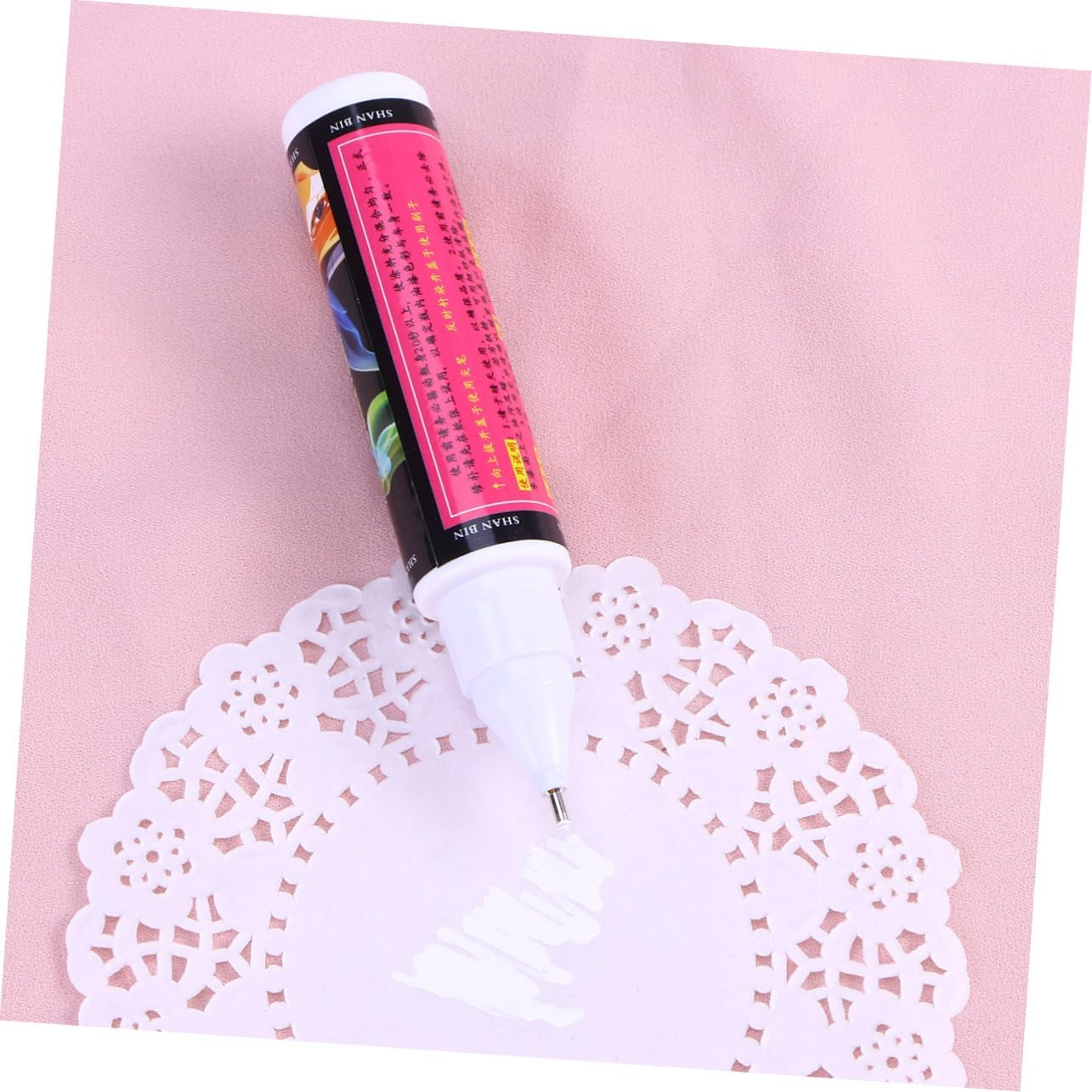 Gatuida Automotive Touch-Up Paint Pen White Car Scratch Repair Pen for Minor Paint Defects Vehicle Coat Repair Suitable for Cars