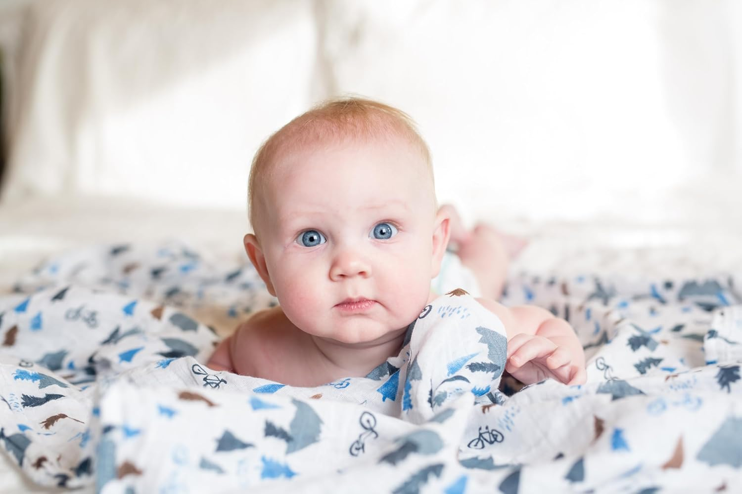 Lulujo Baby Cotton Muslin Swaddle Blanket, Mountain Top, 47 X 47-Inch image number 6