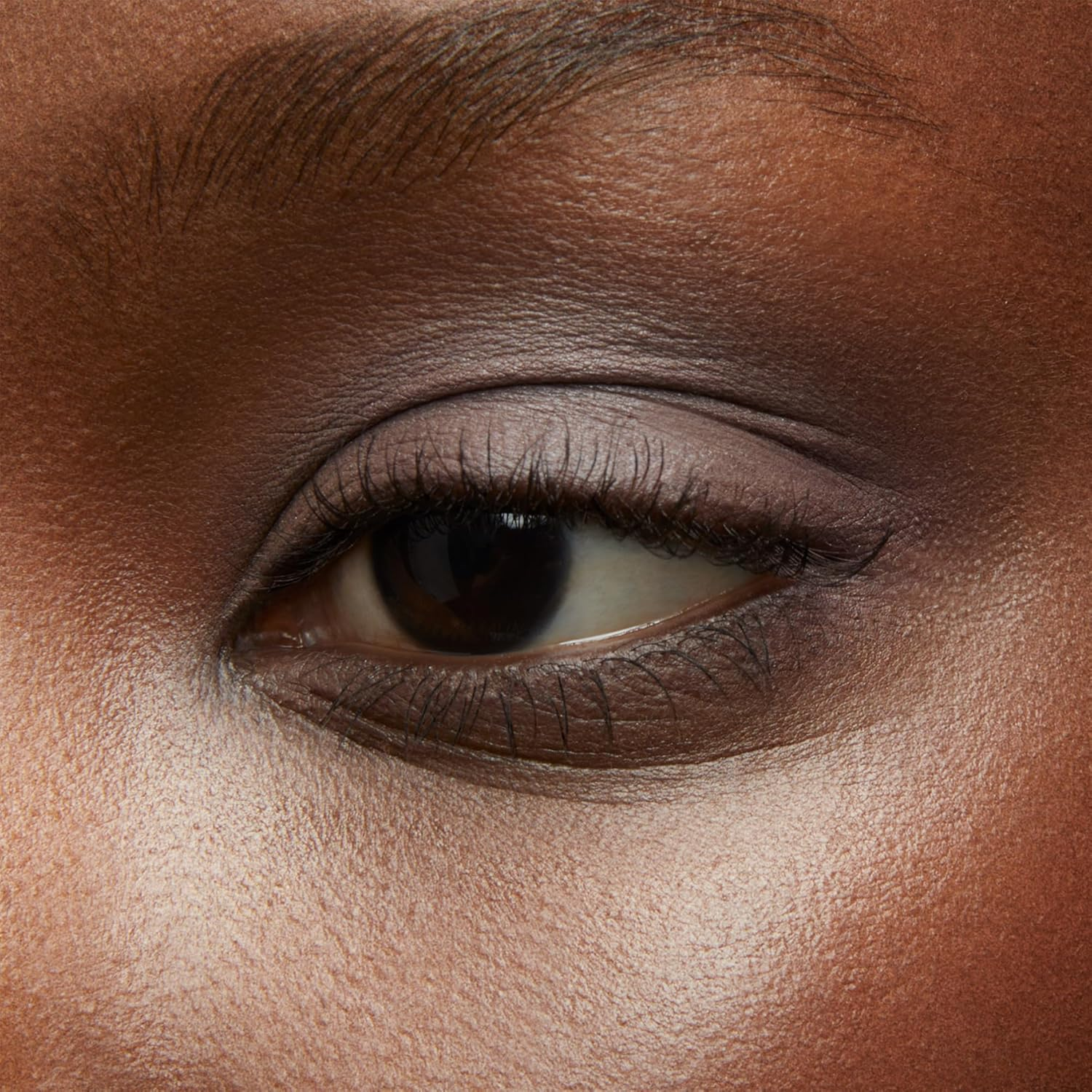 INGLOT Freedom System Eyeshadow Soft Matte - Long-Lasting | Buildable Matte Finish | Highly Pigmented | Compatible with Magnetic Palettes | 2.5G | 807 image number 6