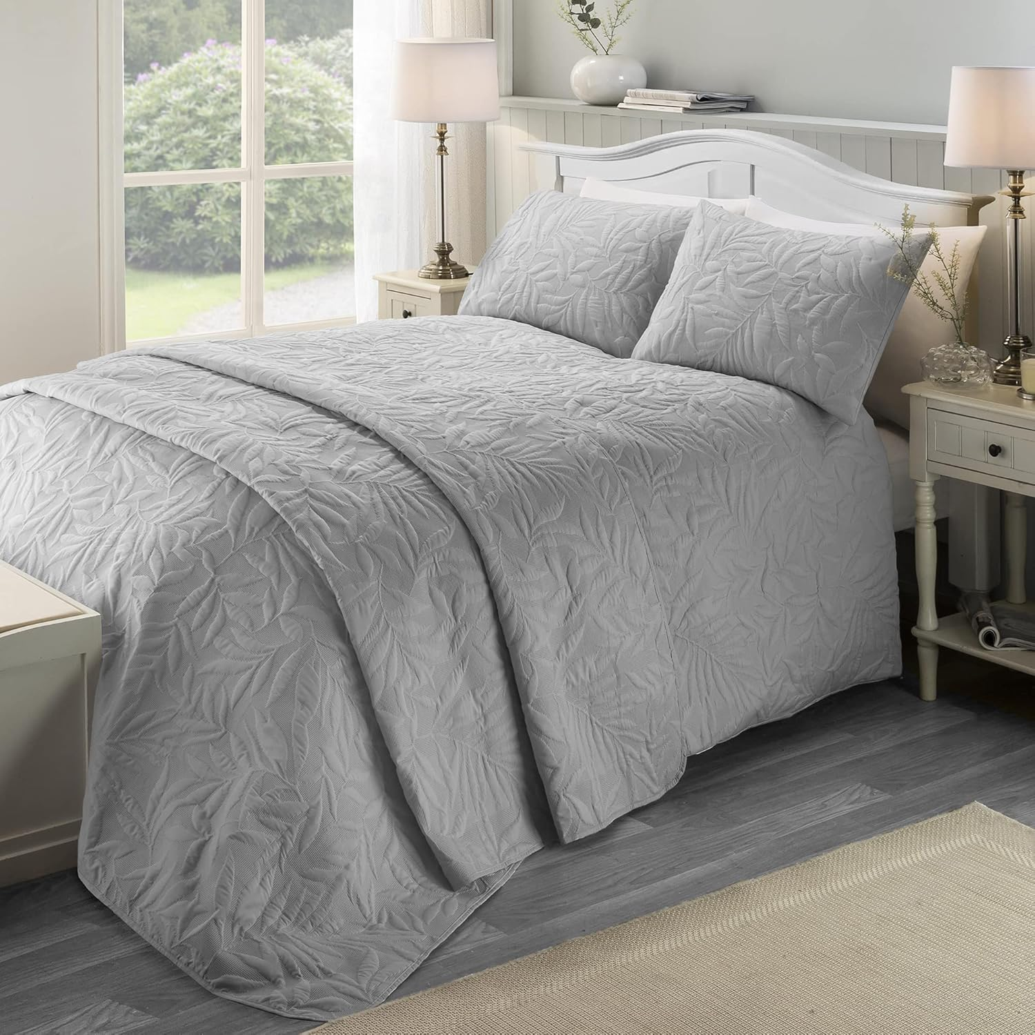 Serene - Silver Leaf Embossed Duvet Cover - King Bedding Size (230 X 220Cm) - Soft Touch - Leaf/Leaves Embroidery Duvet Cover in Silver - Luxury Bedding Set - Luana Collection image number 1