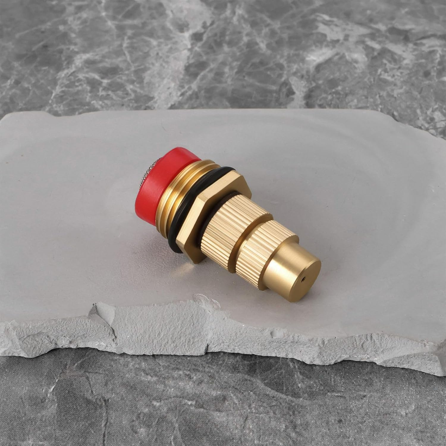 LT Easiyl 4Pcs Adjustable Brass Misting Nozzles G1/2 Inch (DN15) Mist Water Spray Sprinkler Suitable for Small Area Agriculture Lawn Fountain Misting Cooling Irrigation