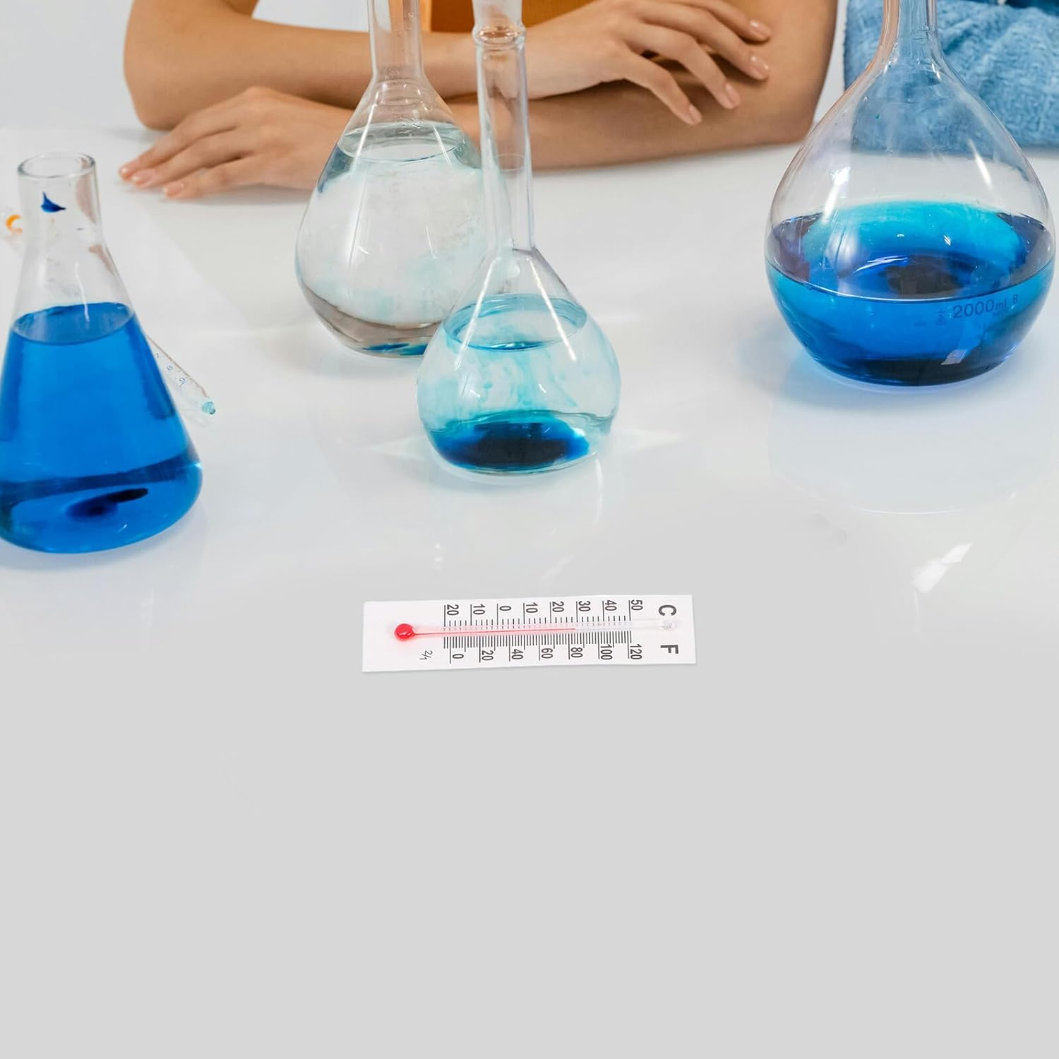 Didiseaon 30Pcs Miniature Thermometers Small Temperature Gauge for Home Office Dollhouse Decor Compact Accurate Glass Craft Temperature Monitor image number 1