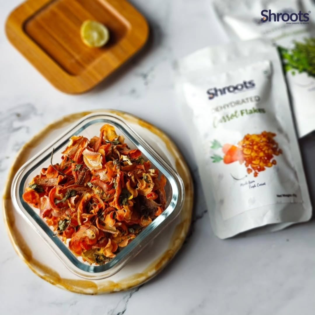 SHROOTS Dehydrated Carrot Flakes Pure Vegetarian Gluten-Free No Added Salt Easy Cooking Essential Machine Dried Vegetables with Natural Aroma Ideal for Camping or Everyday Meals 1.59 Oz, Pack of 1 image number 2