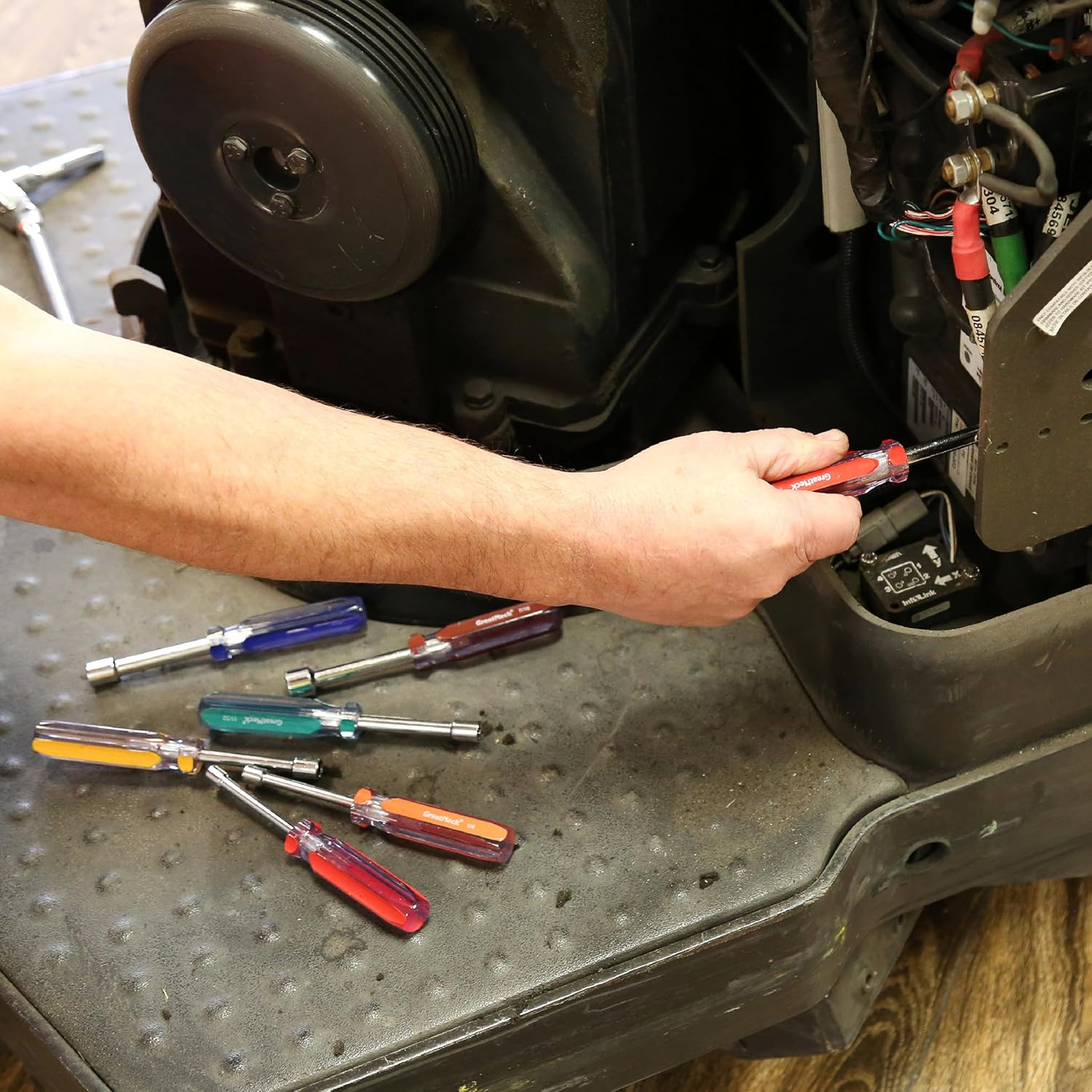 Great Neck ND71 Metric Professional Nut Driver Set, 7-Piece image number 6