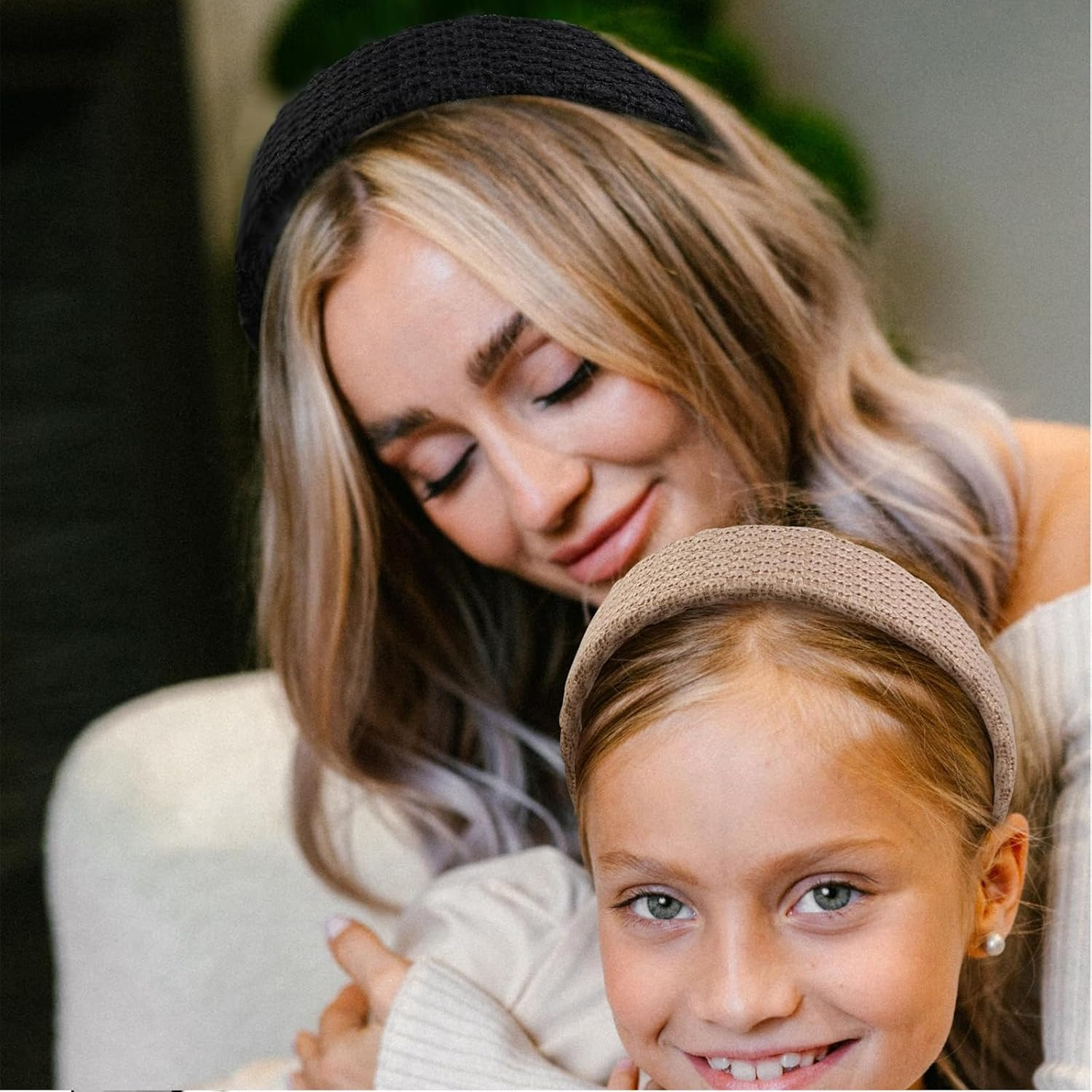 Auroriel 4 Piece Headbands for Women Knitted Trendy 4 Cm Wide Headbands Non-Slip Cute Hair Bands for Girls Solid Color Elastic Hair Bands for Women Hair Fashion