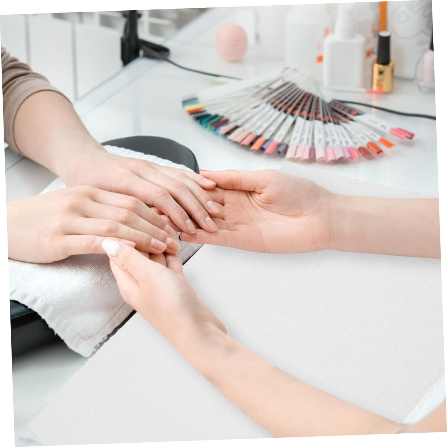 Healeved 125Pcs Disposable Tattoo Cleaning Pads Disposable Bibs Table Covers Clean Pad for Tattoo Nail Spa Use 18X13In Waterproof Protective Mat image number 1