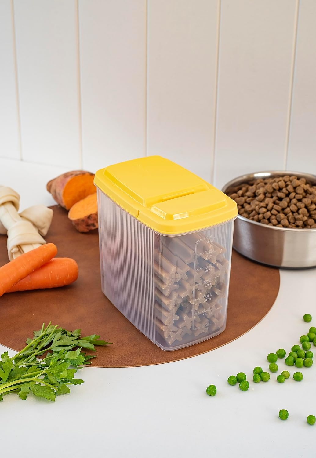 Locknlock Flip Top Pet Food Storage Container, 1.6 Litre Capacity image number 6