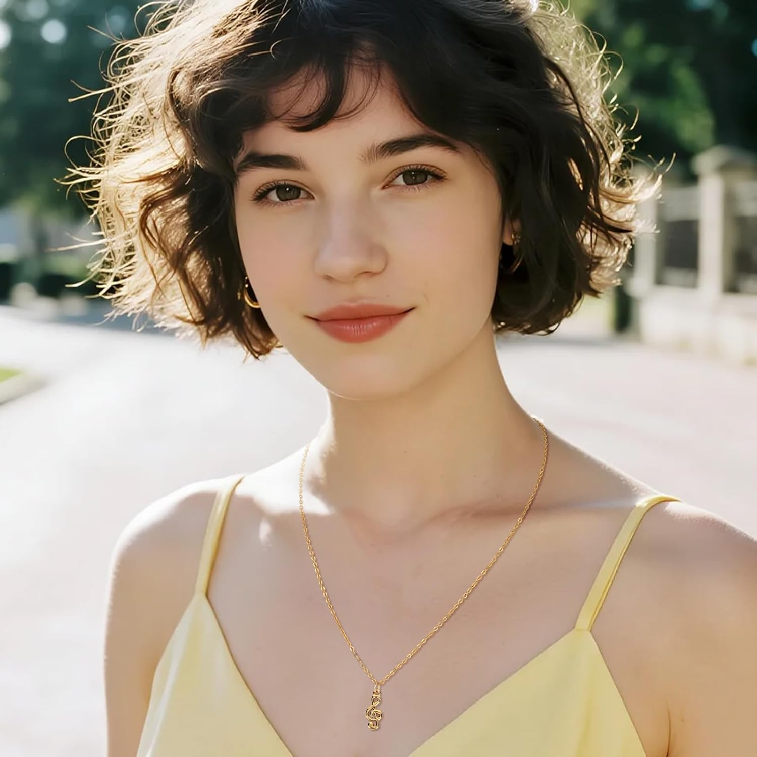 Elegant Music Note Pendant Necklace, Dainty Clavicle Chain with Meaningful Card Musical Jewelry for Women & Music Lovers image number 3