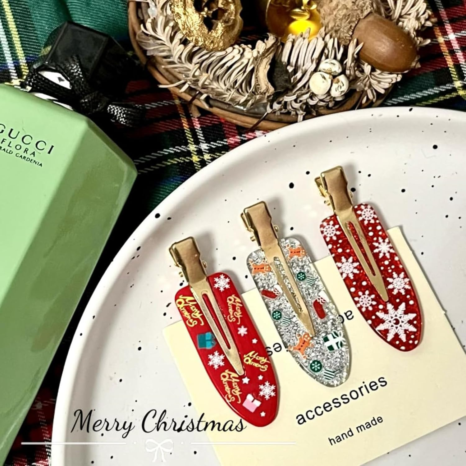 6PCS Christmas No-Bend Hair Clips for Women, Snowflake Duckbill Hairpins, Red Alligator Styling Clips, No-Crease Hair Accessories image number 5