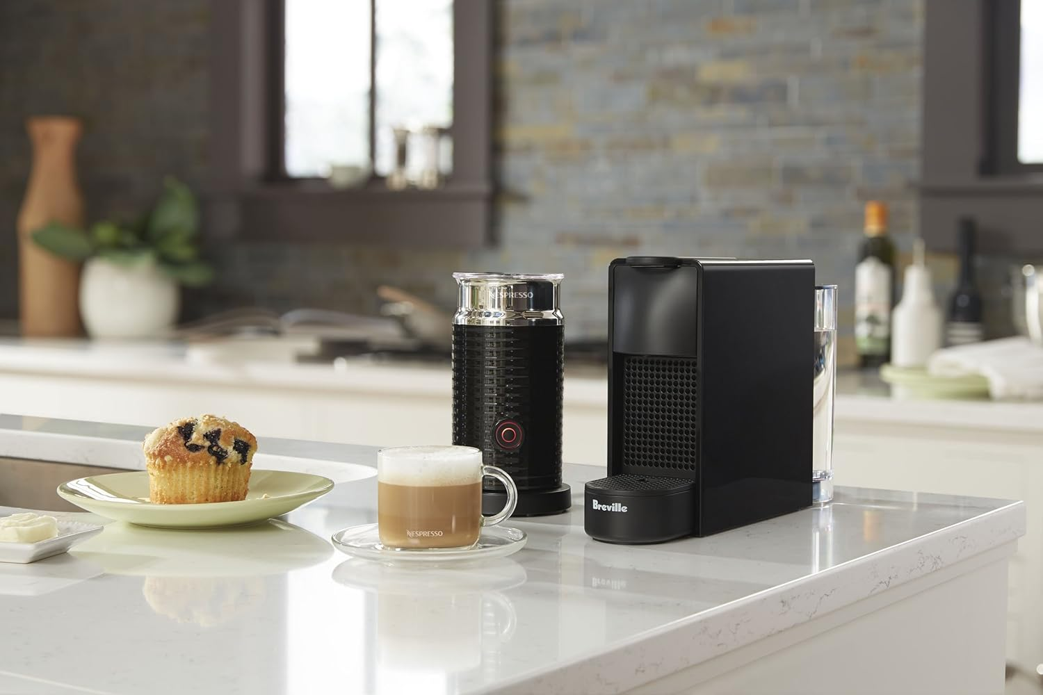 Nespresso Essenza Mini Coffee Machine by Breville Bundle with Aeroccino3 Milk Frother (Black), BEC250BLK image number 5