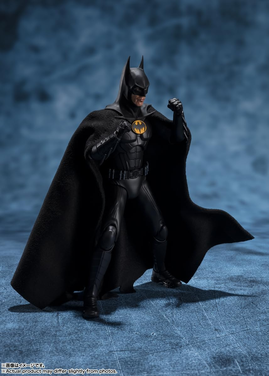 S.H.FIGUARTS Batman (The Flash) image number 2