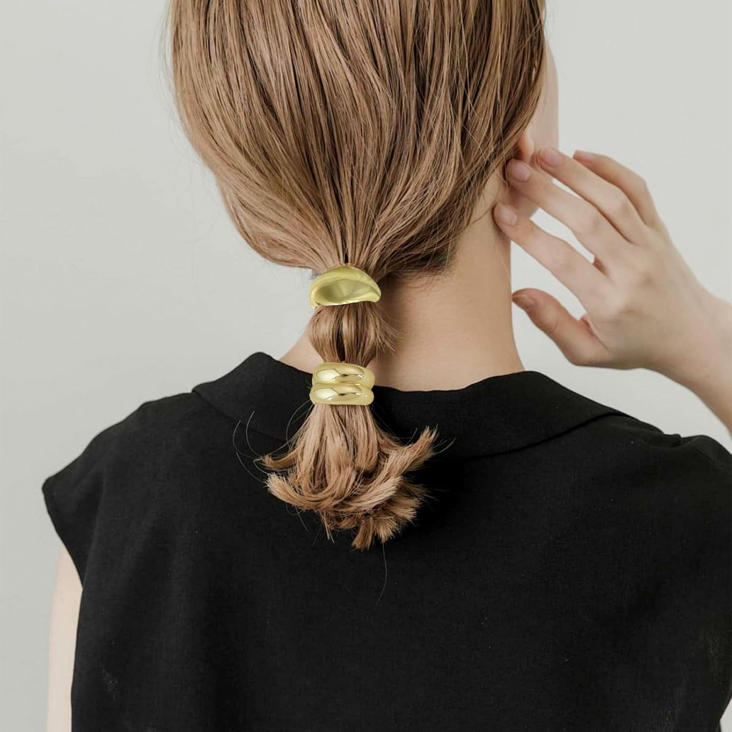 SAIIURV Pack of 6 Gold Hair Scrunchies Metal Ponytail Holders for Women and Girls, Geometric Style Hair Accessories, Elastic Hair Ties, Straight and Curly Hair Accessory for Daily Party, Festival image number 4