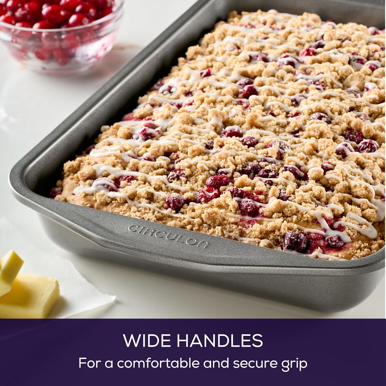 Circulon Nonstick Bakeware 9-Inch-By-13-Inch Rectangular Cake Pan with Lid image number 2