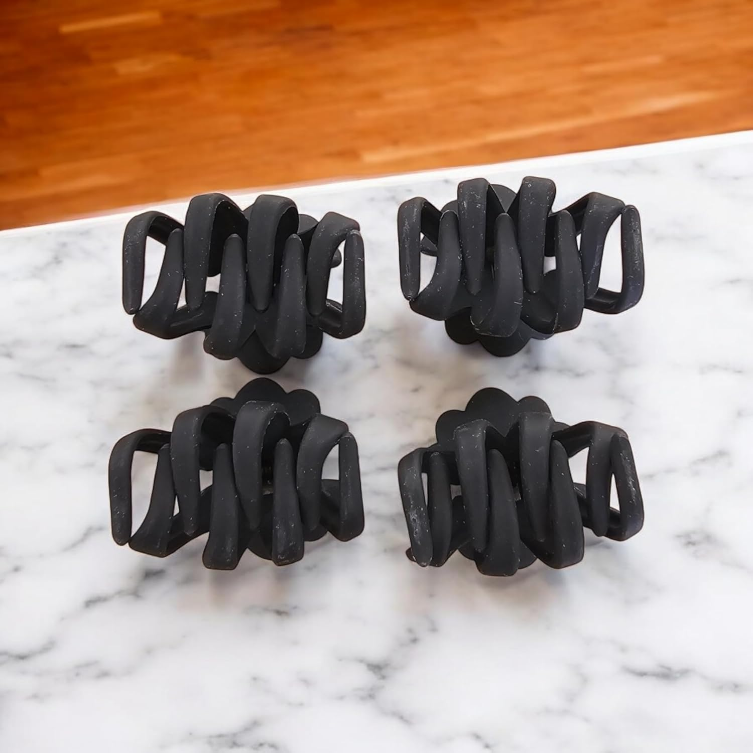 PARENCE. - Set of 4 Mini Hair Clips - Solid Metal Spring, Interlocking and round Teeth - Compact and Practical Accessory for Women - 4X3Cm image number 1