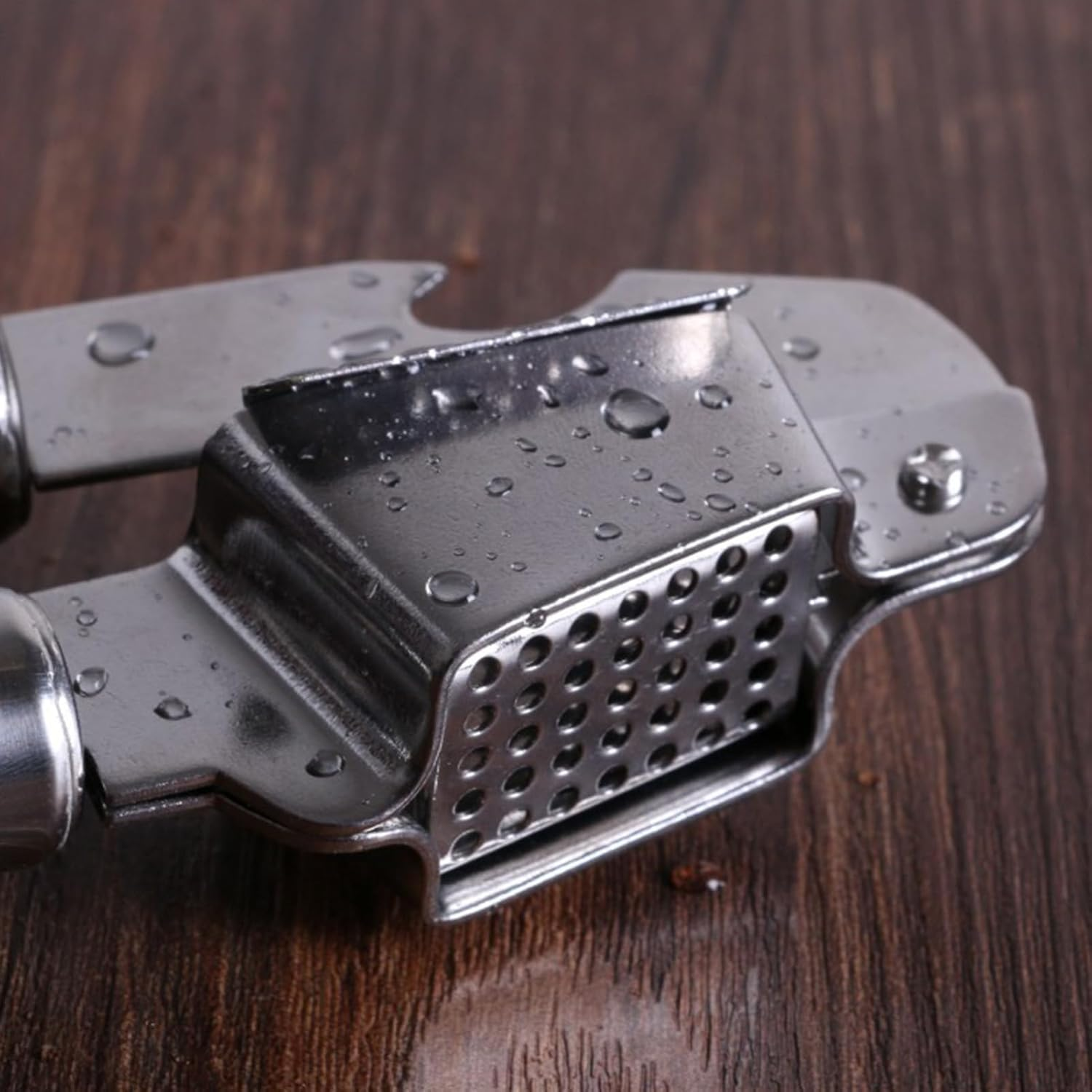 Manual Garlic Press, Stainless Steel Erosion Proof Curved Garlic Mincer, Easy to Squeeze and Wash, Kitchen Tool with Ergonomic Handle for Home, Any Kitchen Without image number 2