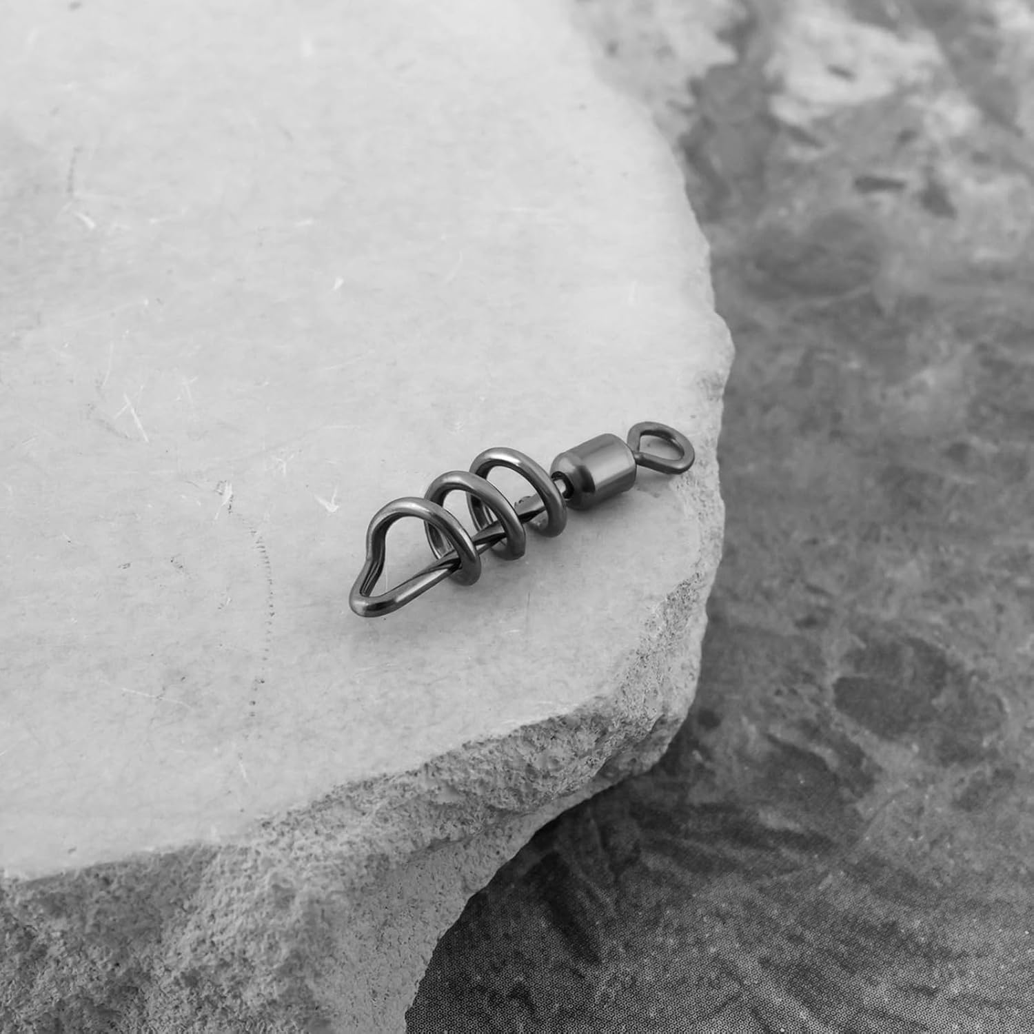 LT Easiyl 50Pcs Fishing Swivels with Corkscrew Snap Lure Jigs Connector for Saltwater Freshwater Fishing Tackle 2# 4# 6# 8# 10# image number 1