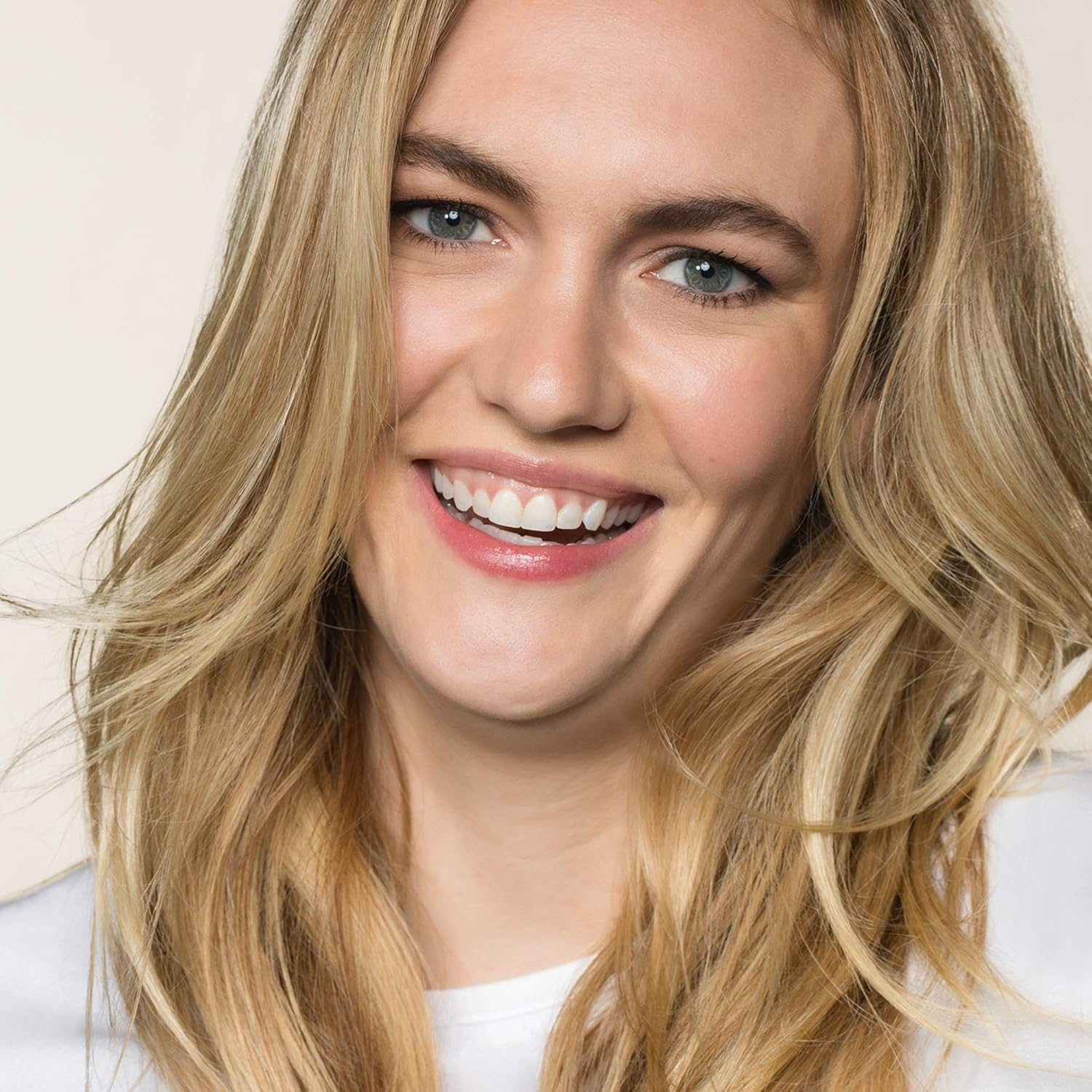 Living Proof No Frizz Weightless Styling Hair Spray,