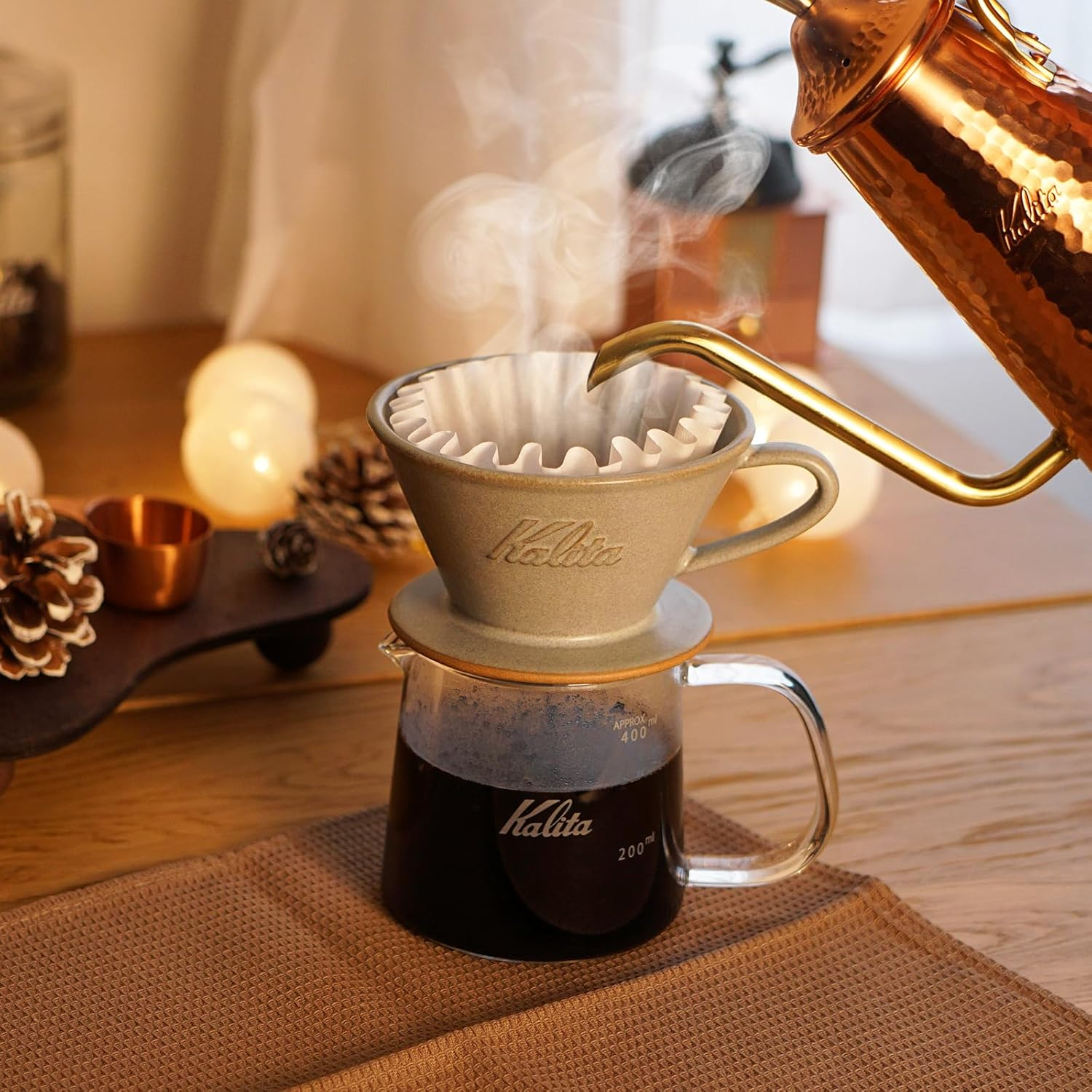 Carita Coffee Dripper Mino Ware High Heat Retention Pottery, for 2-4 People, Sand Beige, #02101, Wave Series, Made in Japan, Drip Equipment, for 2 People, for 4 Cups, Porcelain, Stylish, Outdoor image number 3