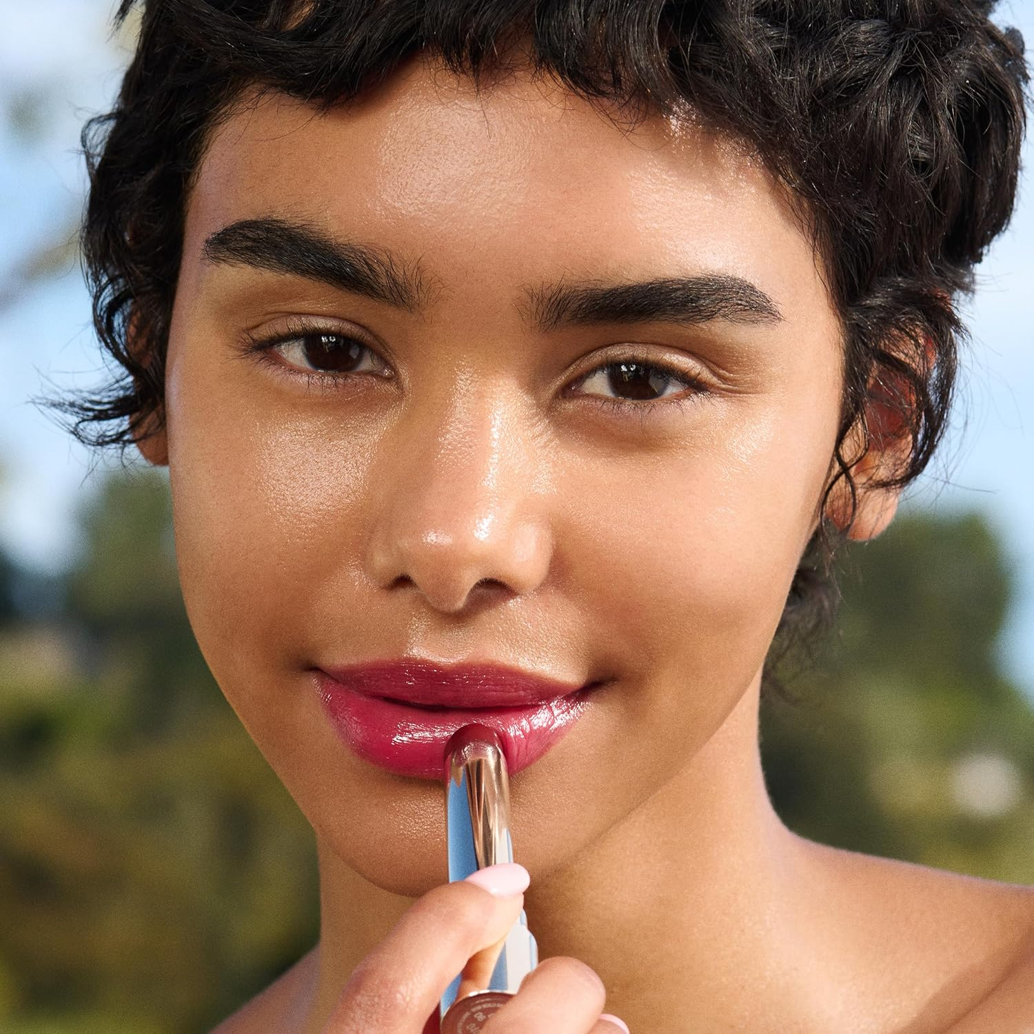 Lip Oil Balm - 06 Fig by Clarins for Women - 0.1 Oz Lip Balm - 01 - Transparent Perfector Pink image number 7