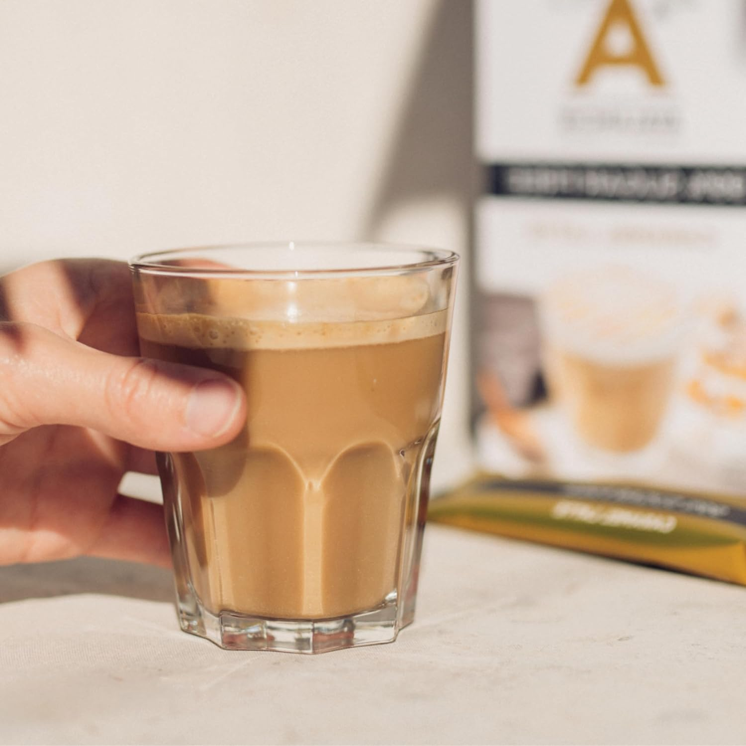 Avalanche 99% Sugar Free Hazelnut 10 Coffee Sticks 160 G image number 1