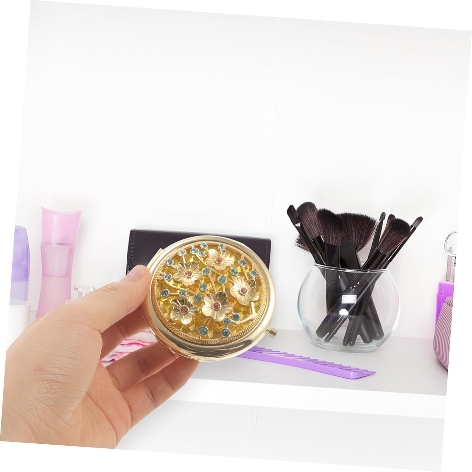 DINHEAROM Vintage Gold Handheld Compact Mirror Hollow Carved Design Small Portable Makeup Mirror for Women for Travel and Purse Use image number 5