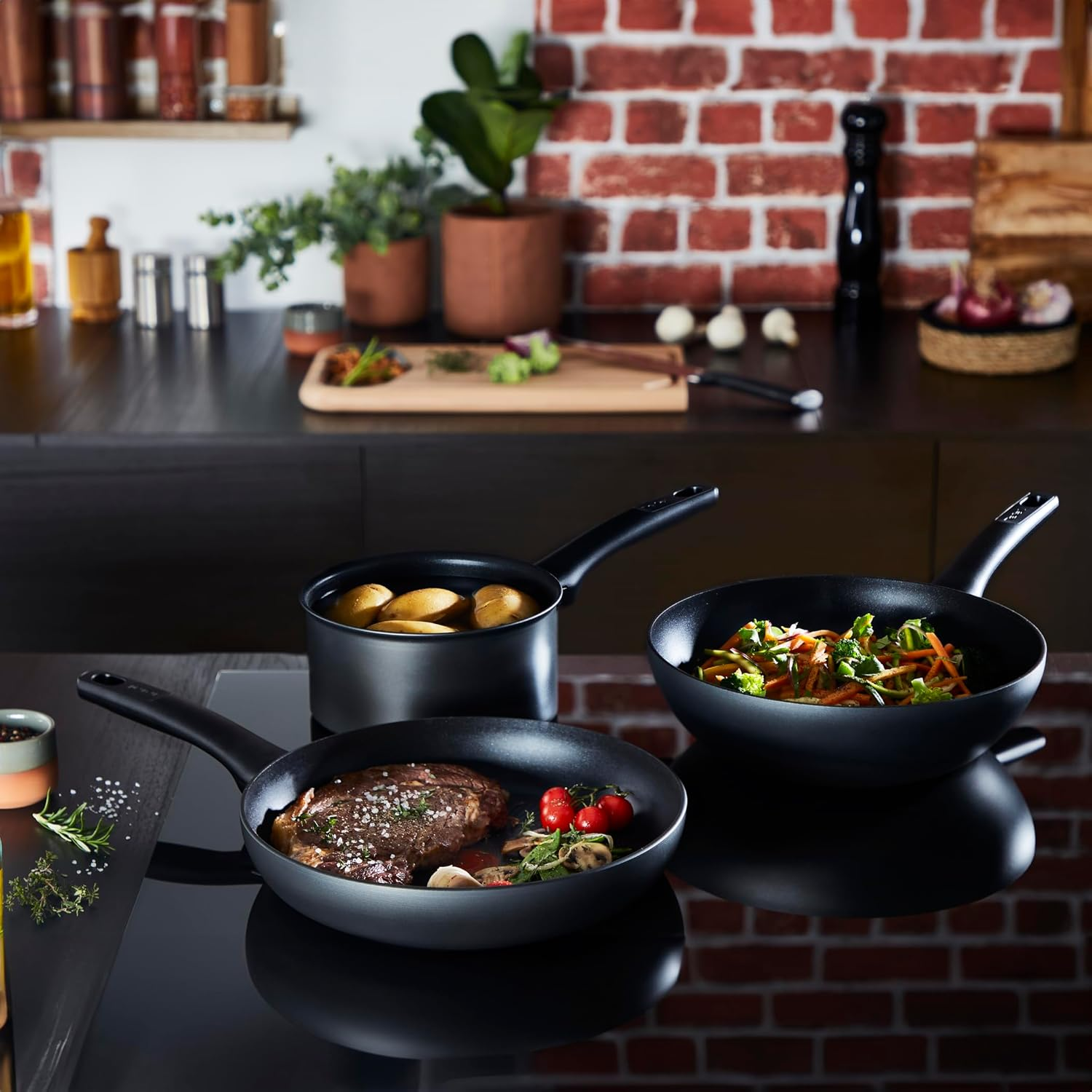 Tefal Ultimate Induction Non-Stick Cookware 6-Piece Set image number 6