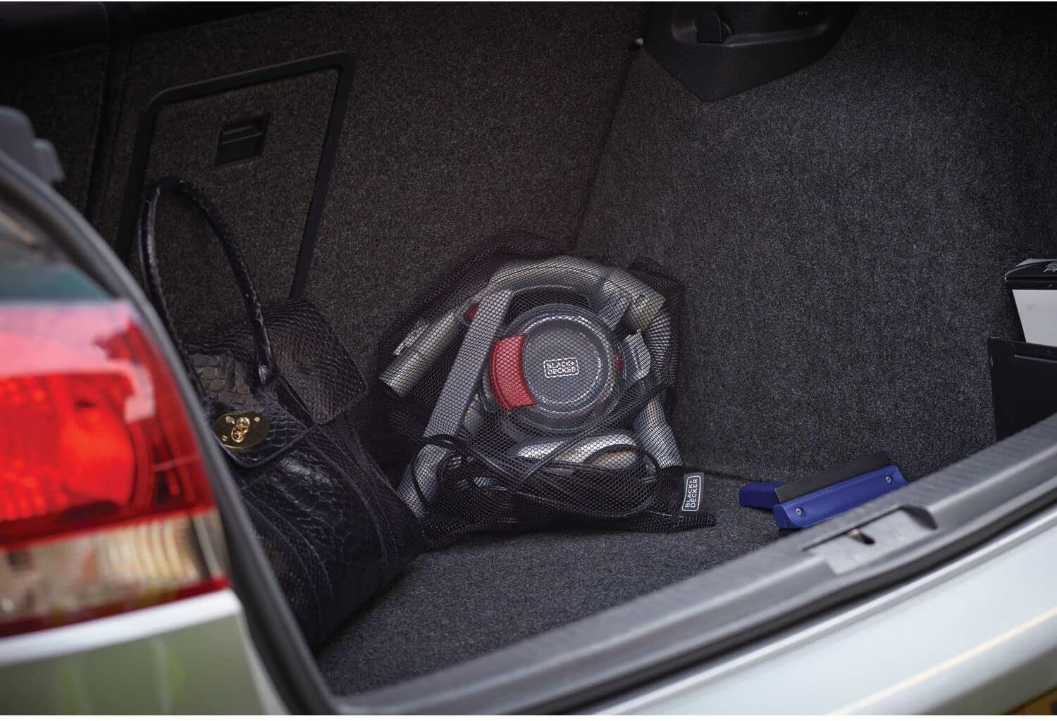 BLACK+DECKER 12V Flexi Auto Vac Dust Buster Hand Vacuum image number 5