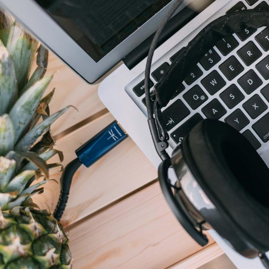 Audioquest Dragonfly Cobalt USB Digital-To-Analog Converter - Cobalt image number 2