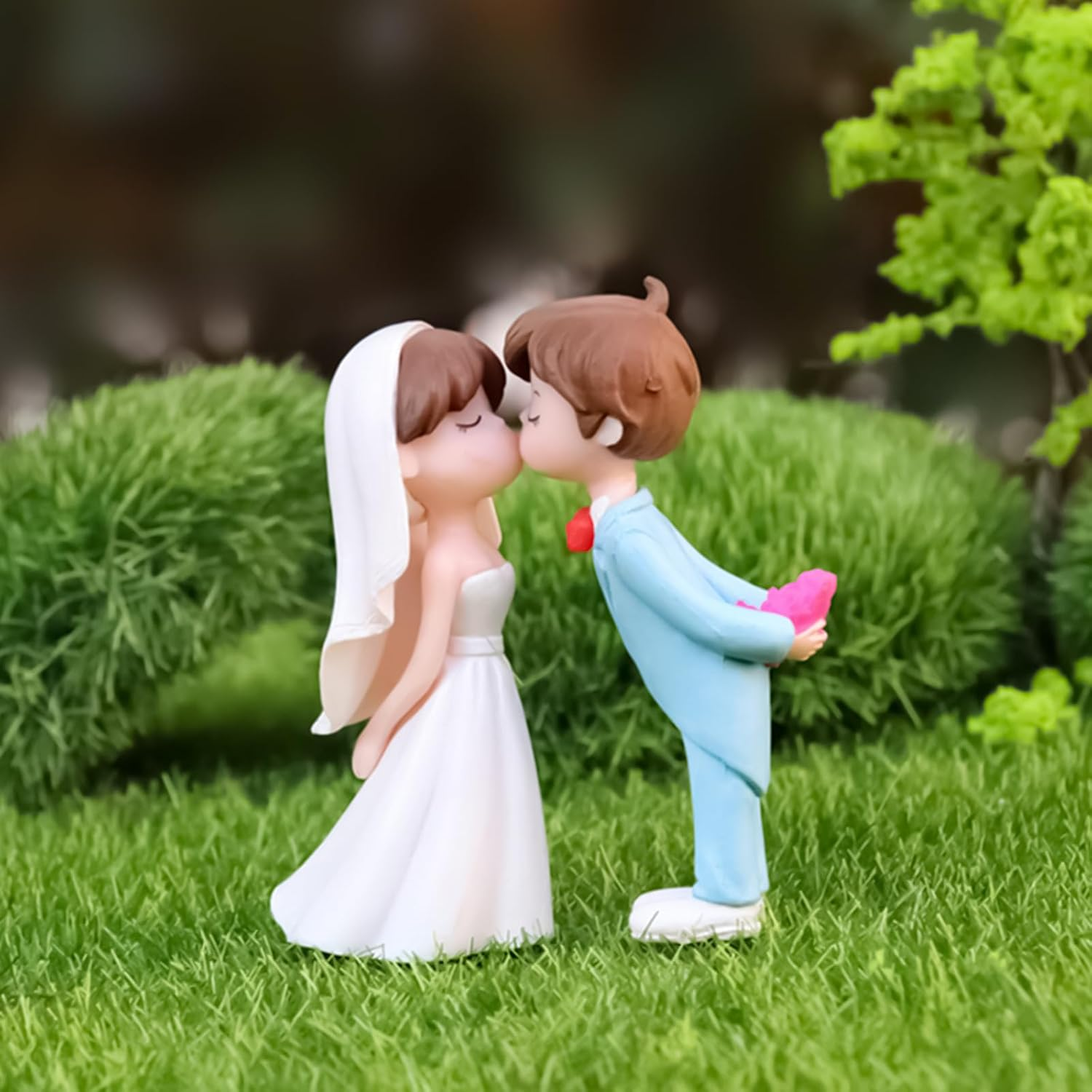 Wedding Cake Decorations, 2 Pairs Couple Figurine Wedding Cake Decoration, Wedding Figurines for Birthday Party, Couple Figurine Cake Decoration for Home Decor, Wedding, Celebration image number 6